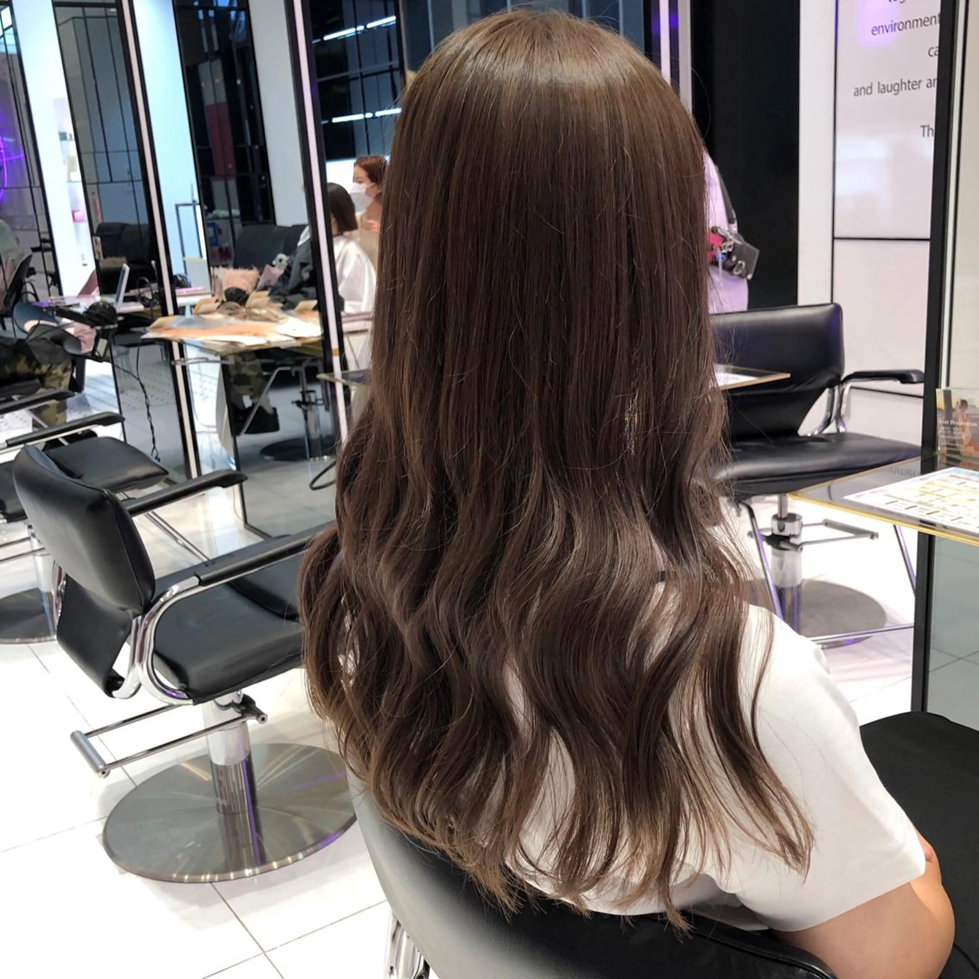 ロング カラー 透明感カラー グレージュ カット ヘアカラー keen吉祥寺所属・相川 愛実のヘアスタイル