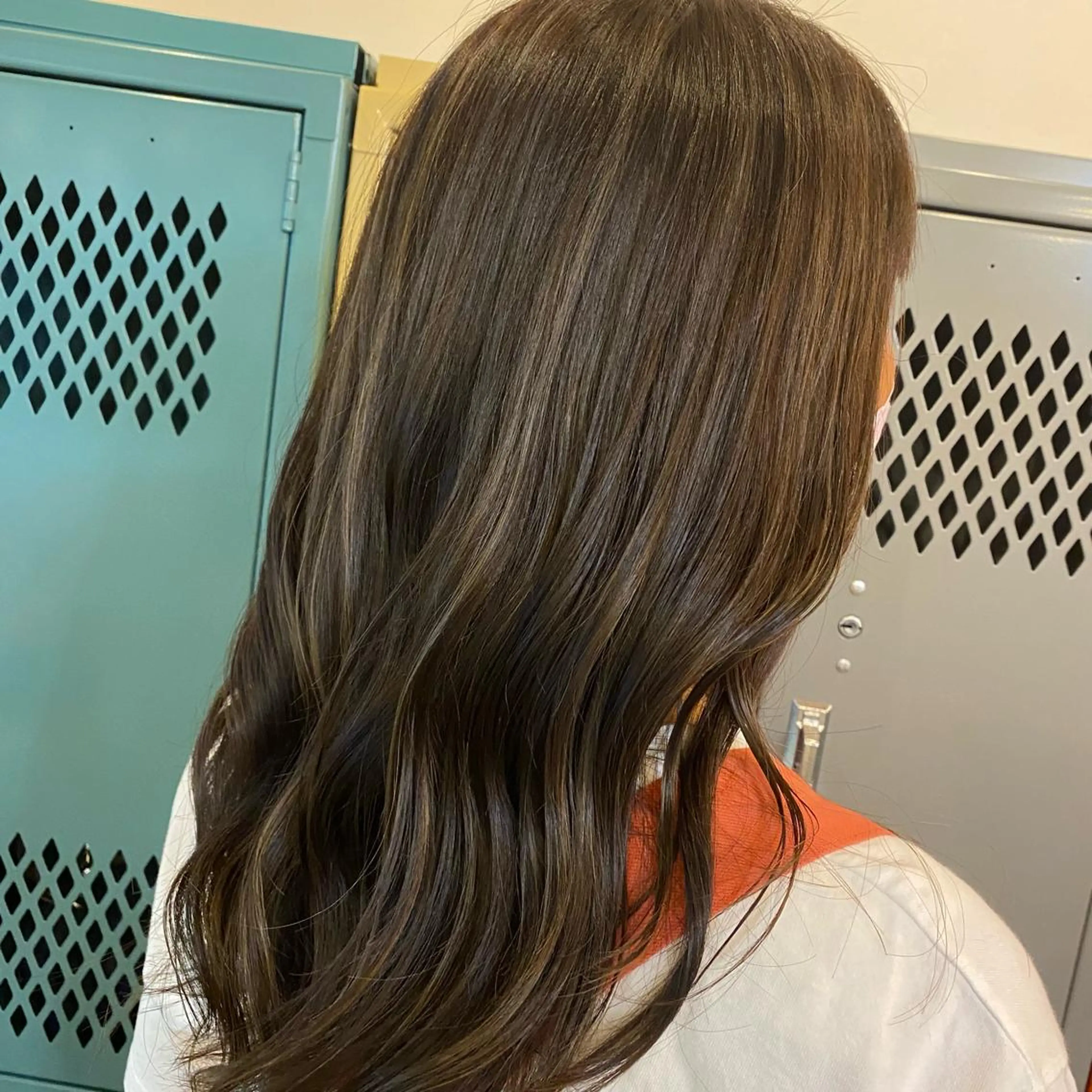 ロング カラー ヘアアレンジ ベージュカラー 透明感カラー🌈 菊池 結衣のヘアスタイル