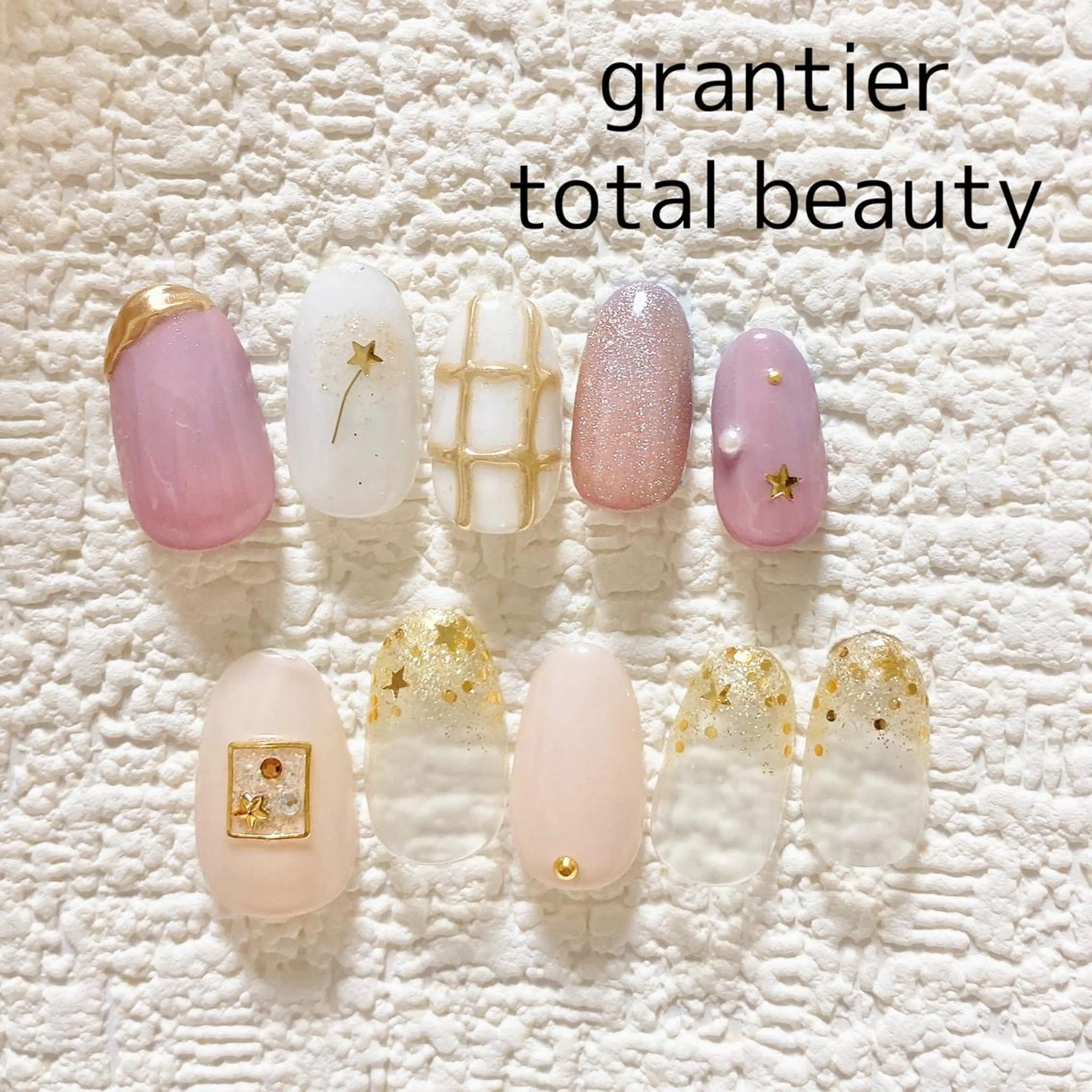ネイル シンプルネイル 冬ネイル クリスマス ハンドネイル grantier beautyのネイルデザイン