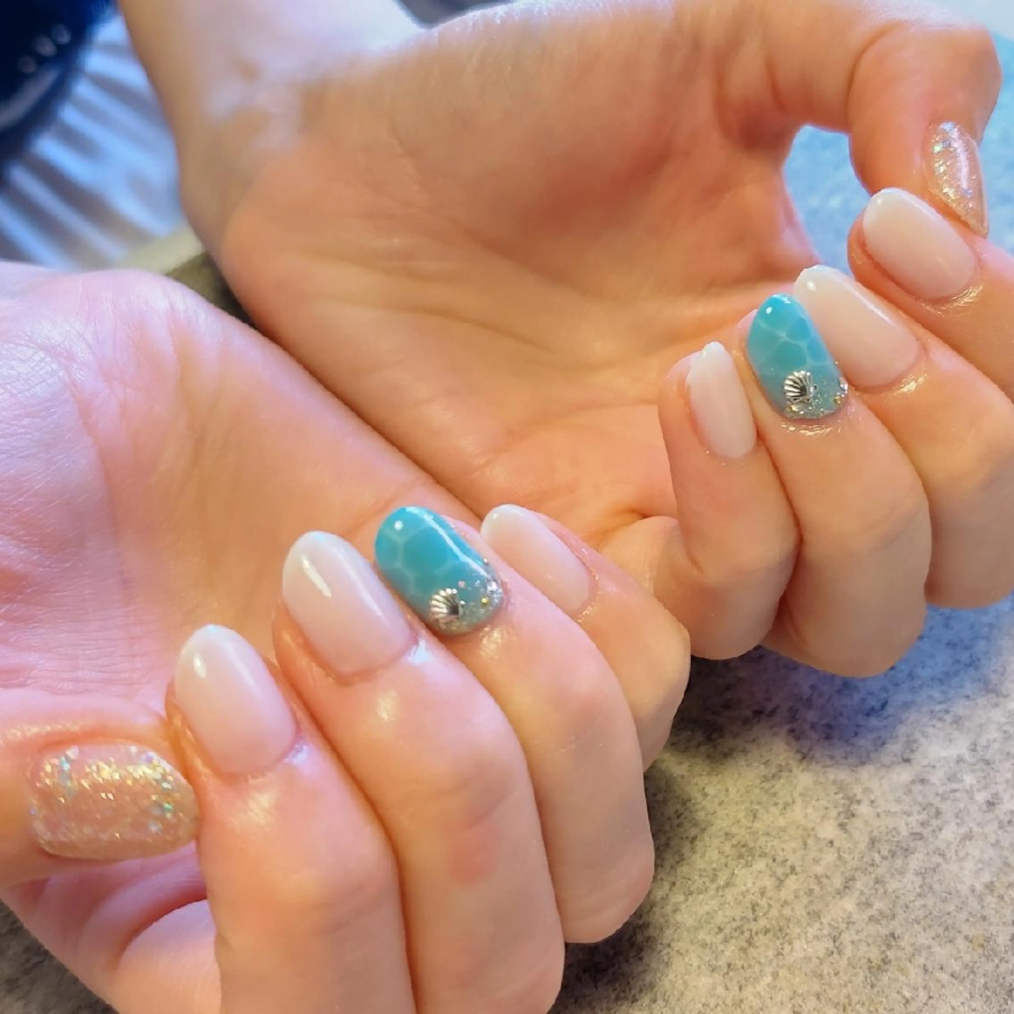 ネイル ジェヌインネイル 河内のネイルデザイン