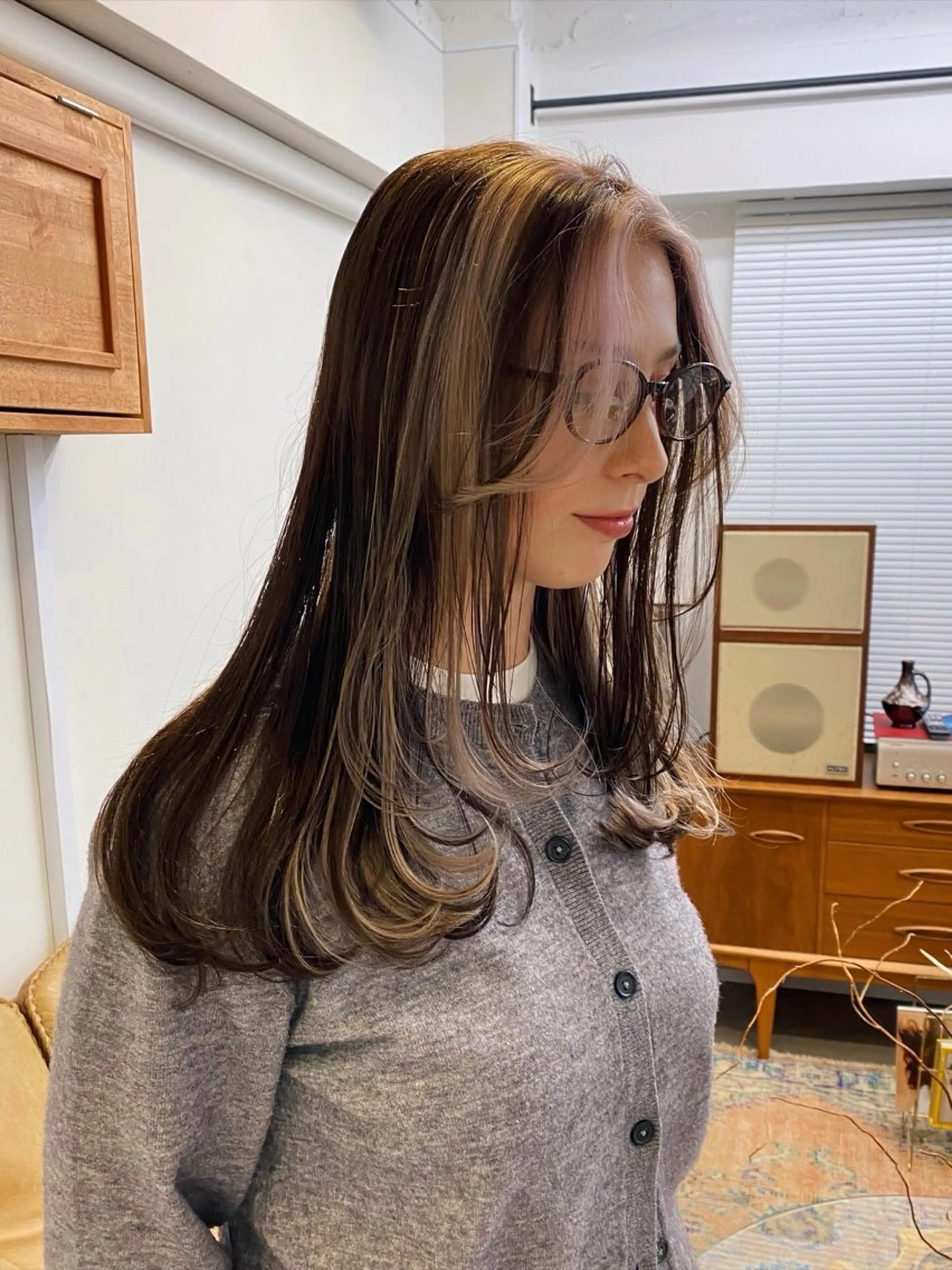 ロング カラー minami ハイトーン/レイヤーのヘアスタイル
