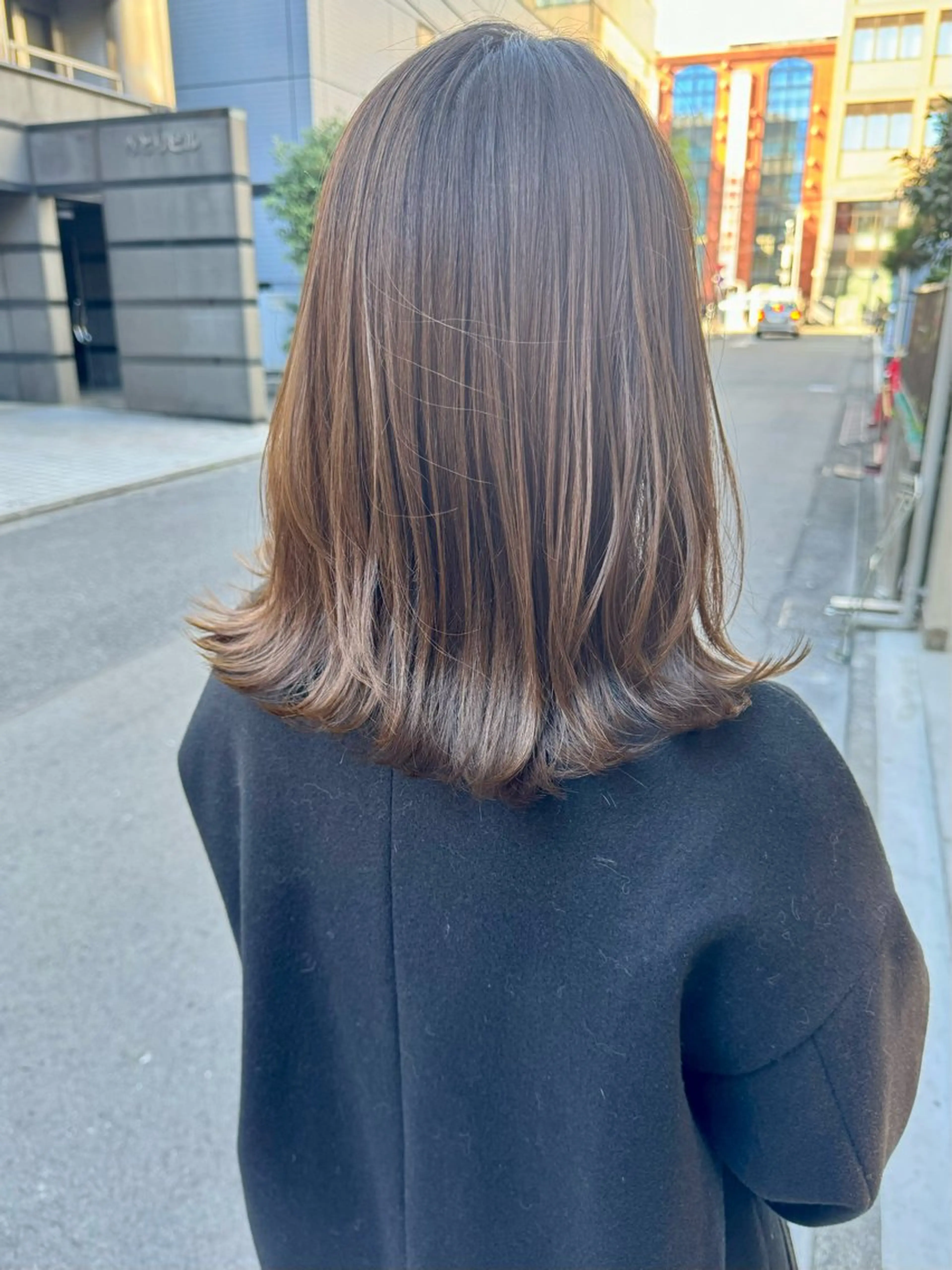 ミディアム lar 立川南口所属・砂岡 里奈のヘアスタイル