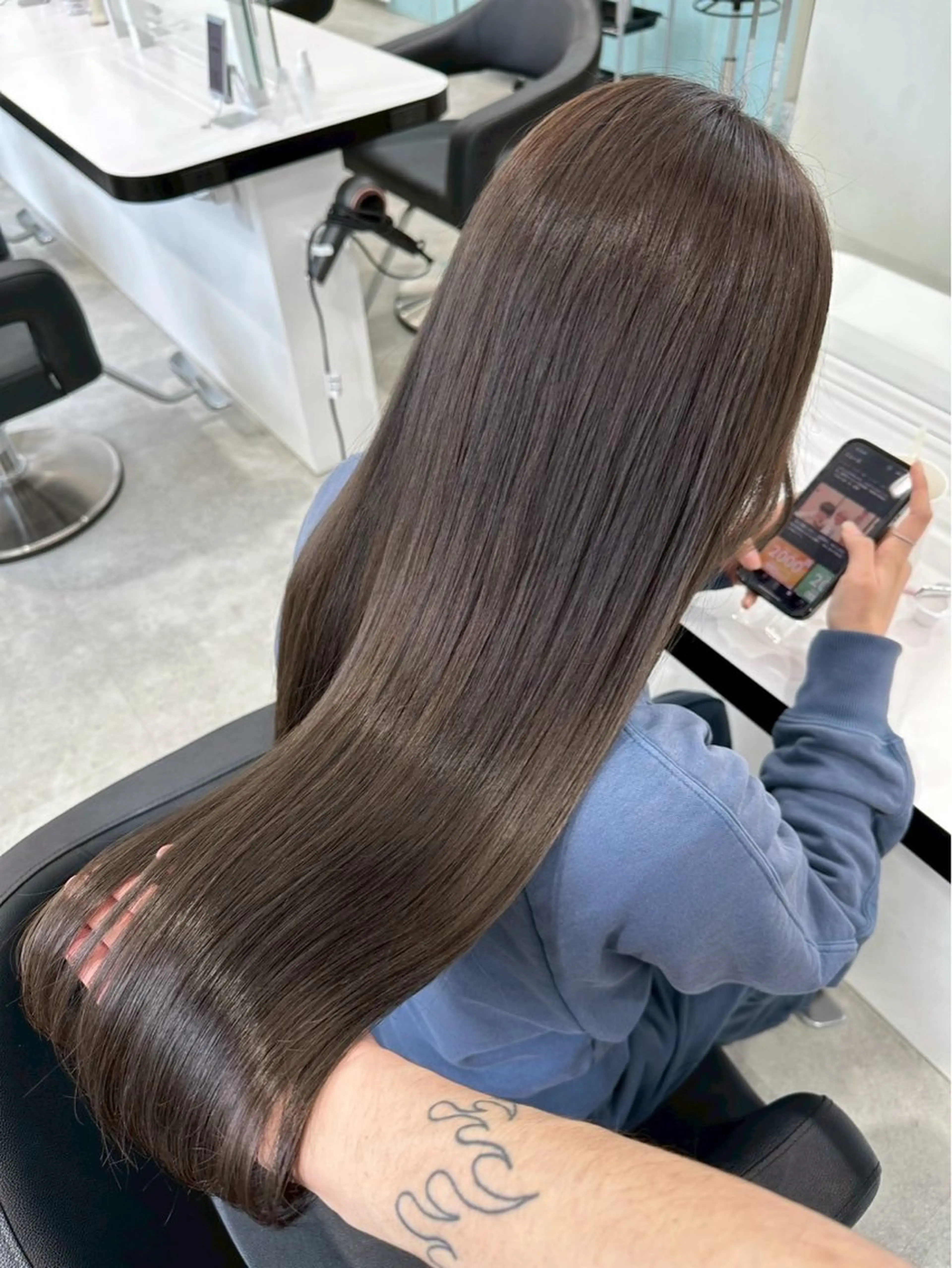 【今話題の美髪矯正】カット＋縮毛矯正の写真