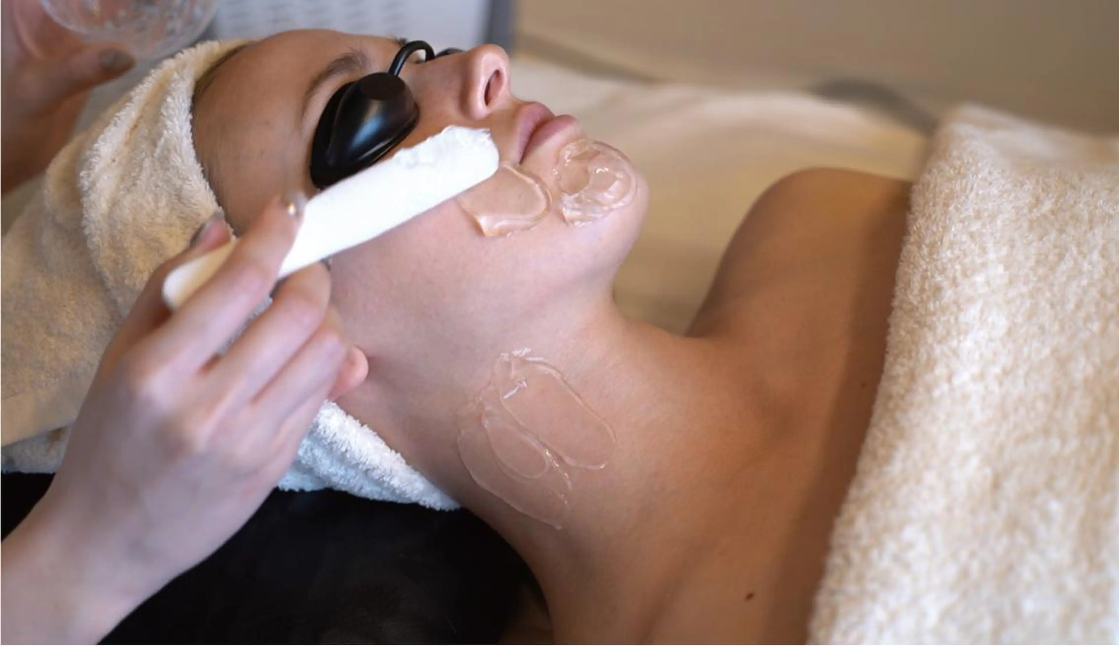 しみやしわ、毛穴開きが気になる方！紫外線ダメージを受けた肌を本来の美しさに導く✨ 【Eライト光フェイシャル2周】の写真