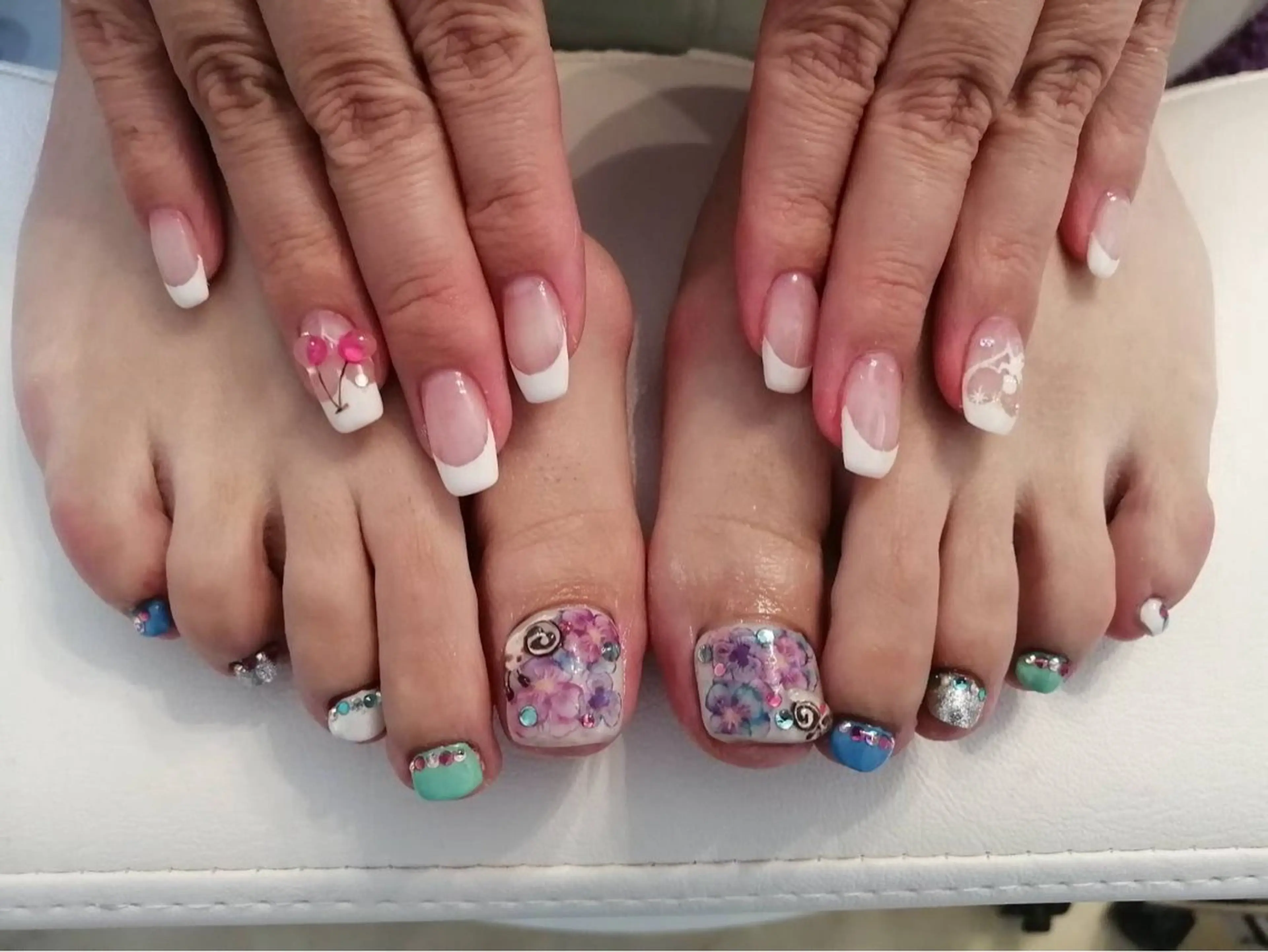 ネイル 持ち込み リオッサ  オブ ラグーン神戸店のエステ・リラクイメージ