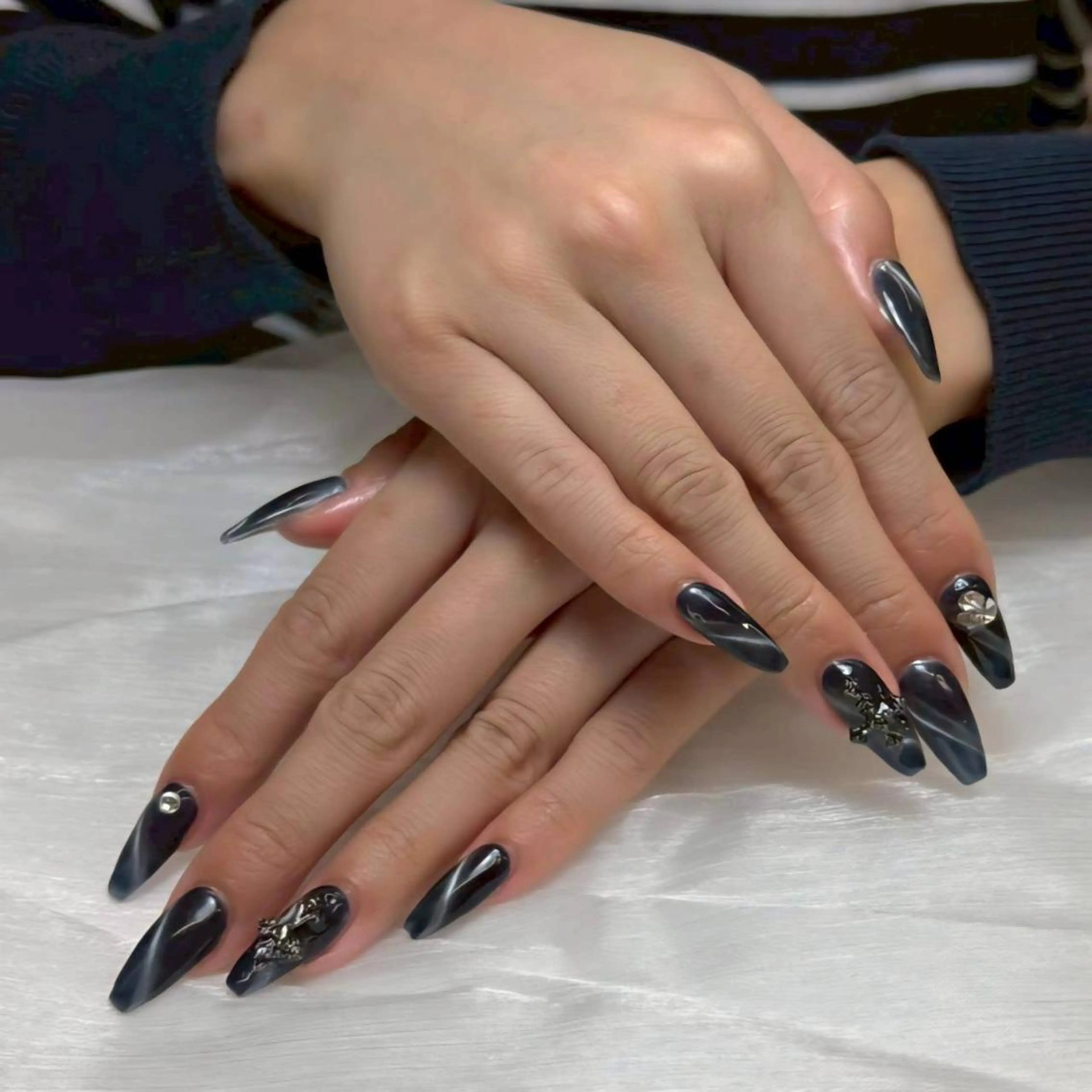 ネイル MIHANA ネイルサロンのネイルデザイン