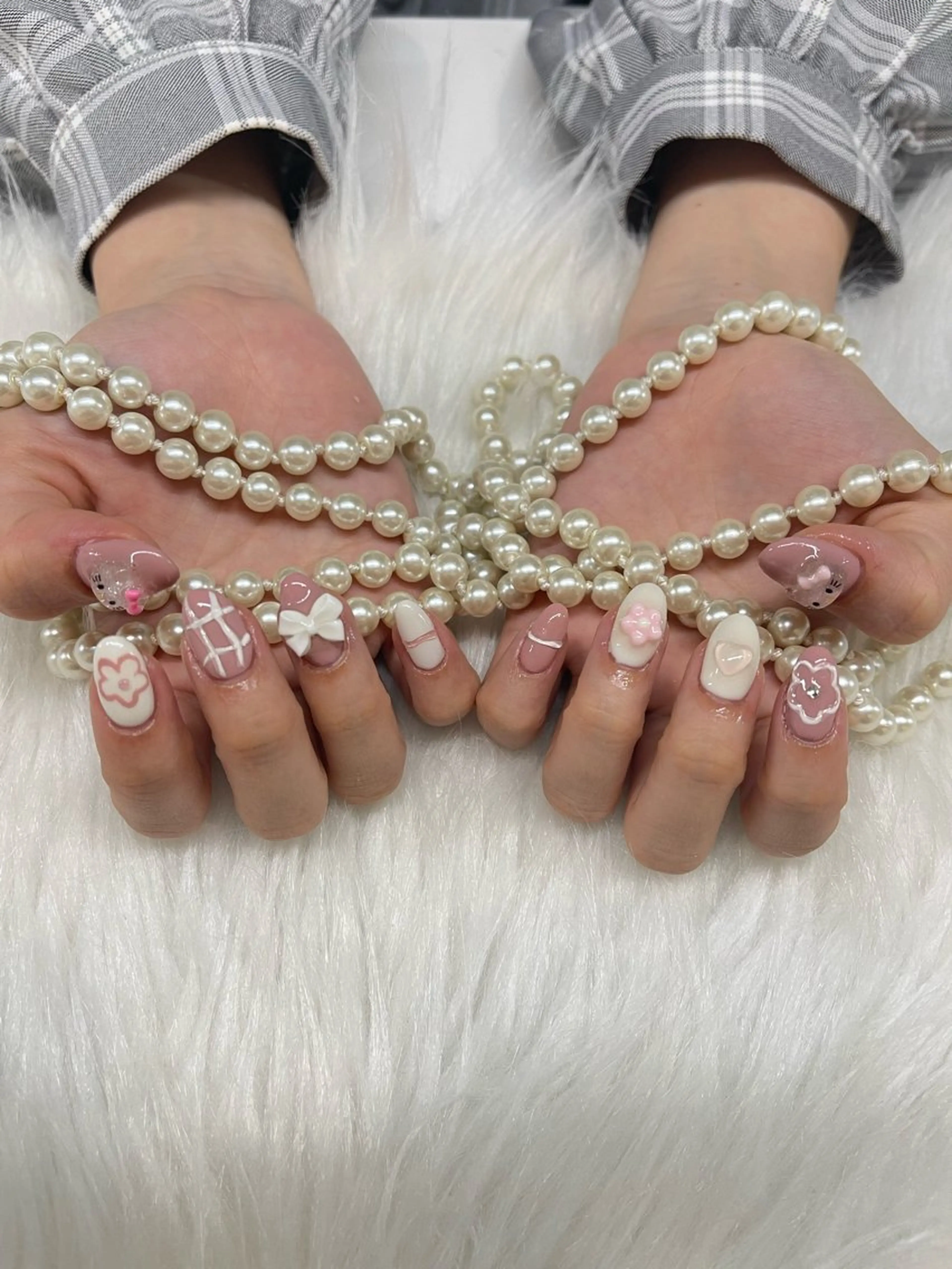 ネイル Azu nail salon所属・ネイリスト あずさのネイルデザイン