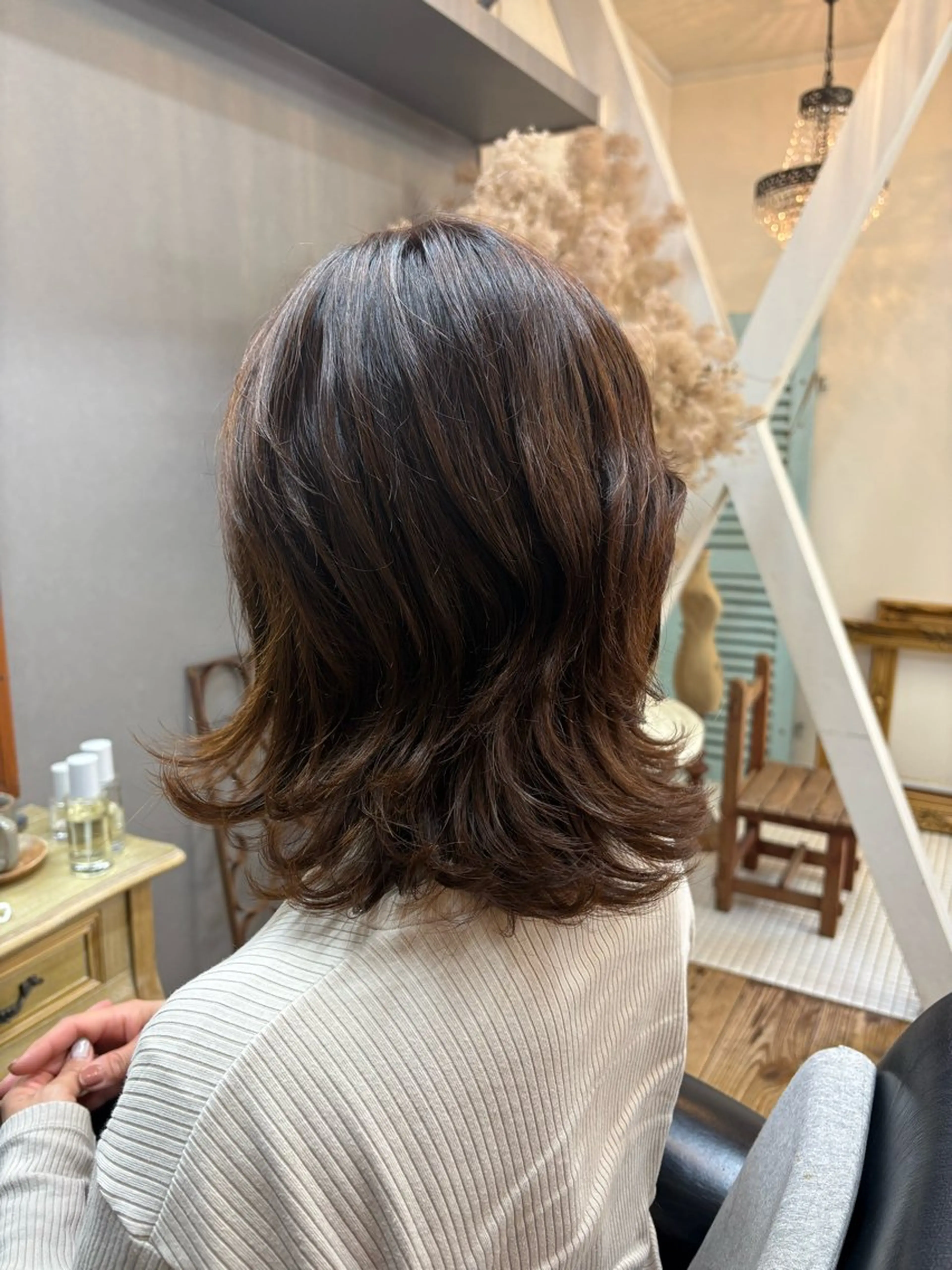 ミディアム カラー カット ヘアカラー 羽鳥 美穂のヘアスタイル