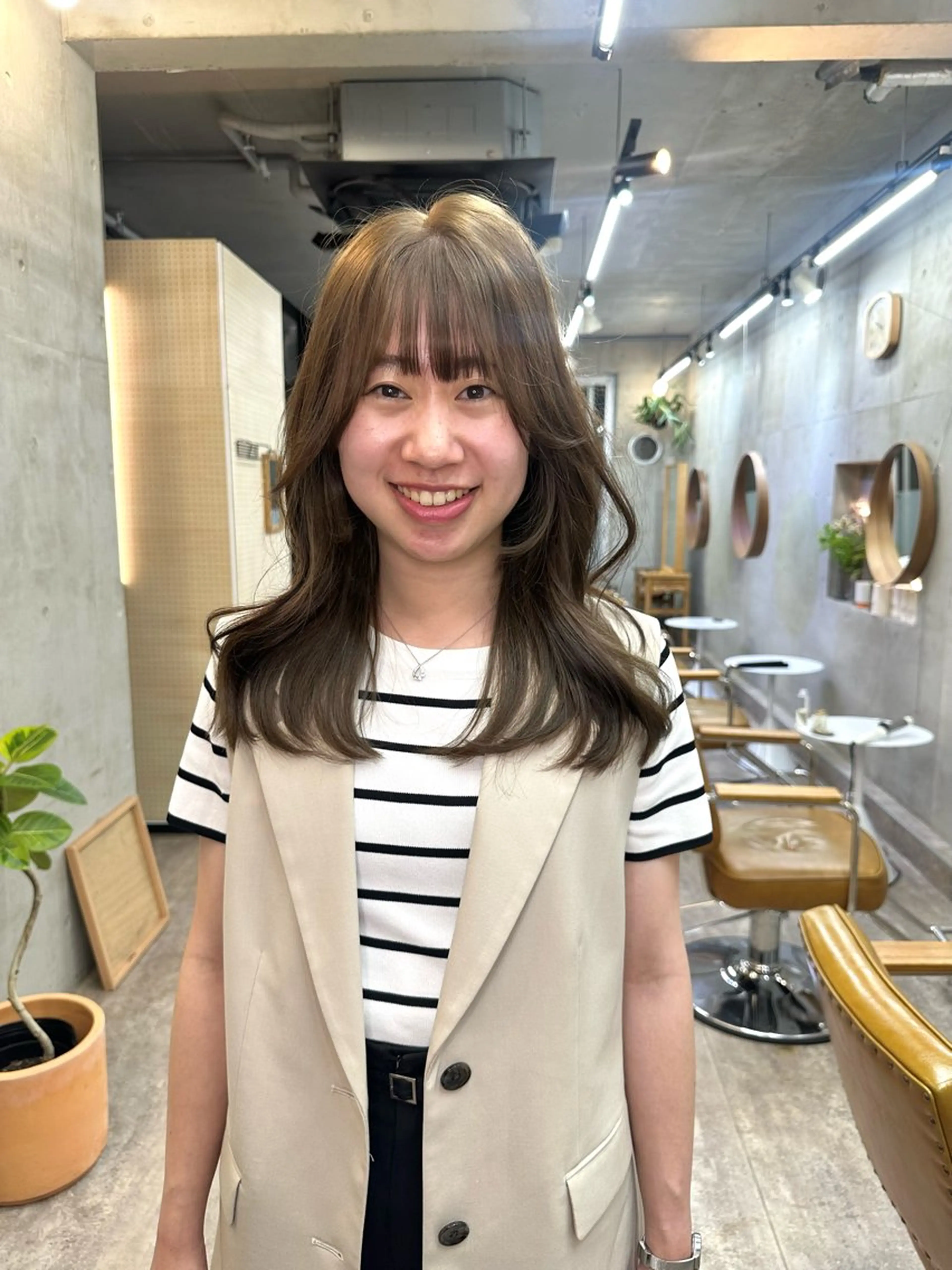 セミロング カラー ベージュカラー ブリーチ ブラウンカラー ケアブリーチ ダブルカラー カット ヘアカラー トリートメント レイヤーカット💫 ／HARUKA🎀のヘアスタイル