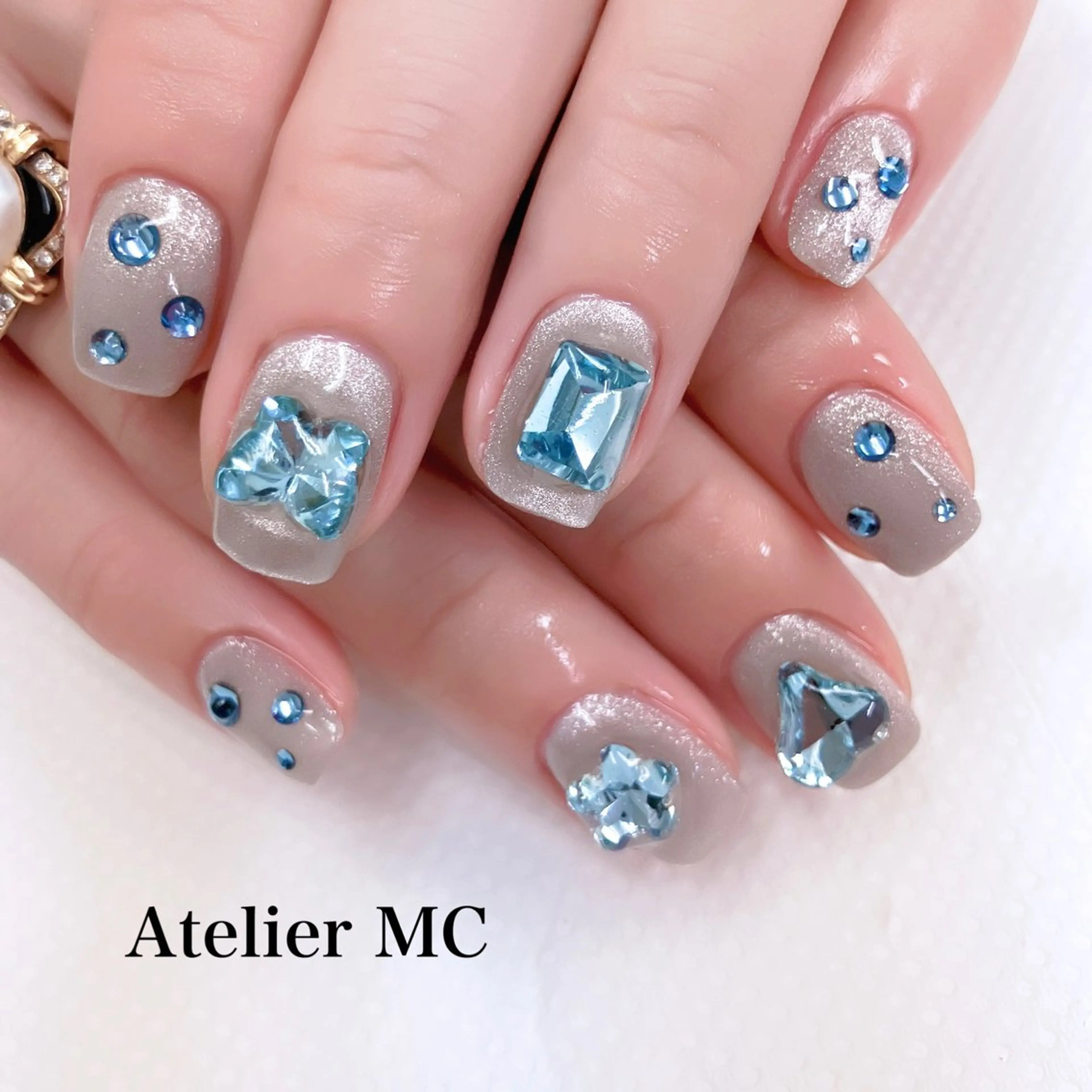 ★オフ無し★チップ長さ出し★ 🧲マグネットワンカラー&限定ストーン盛り💎の写真