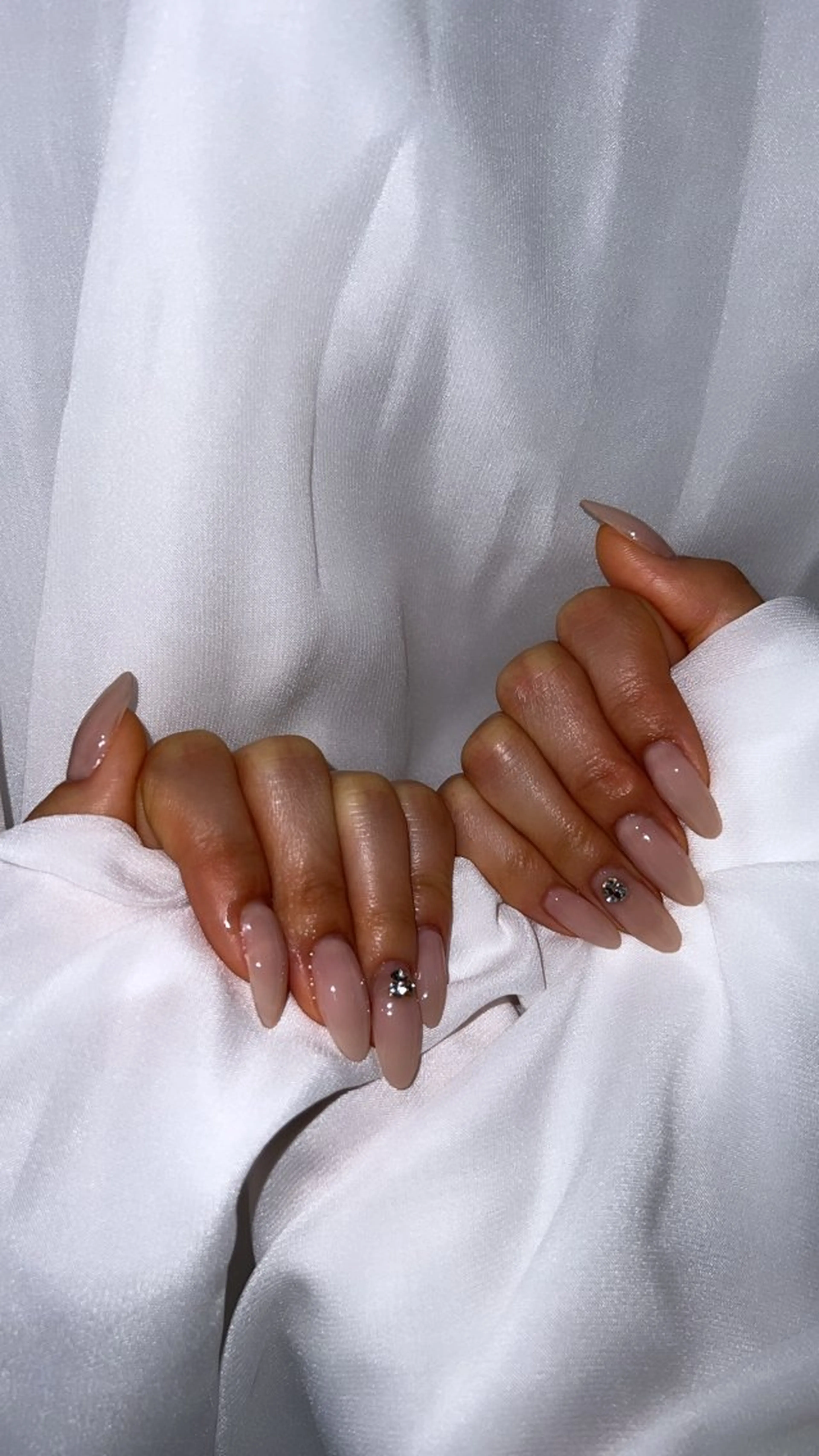 ★オフ無し★ハンド☆ワンカラーネイルorラメグラ＋パーツ（サンプルから選択♪)の写真