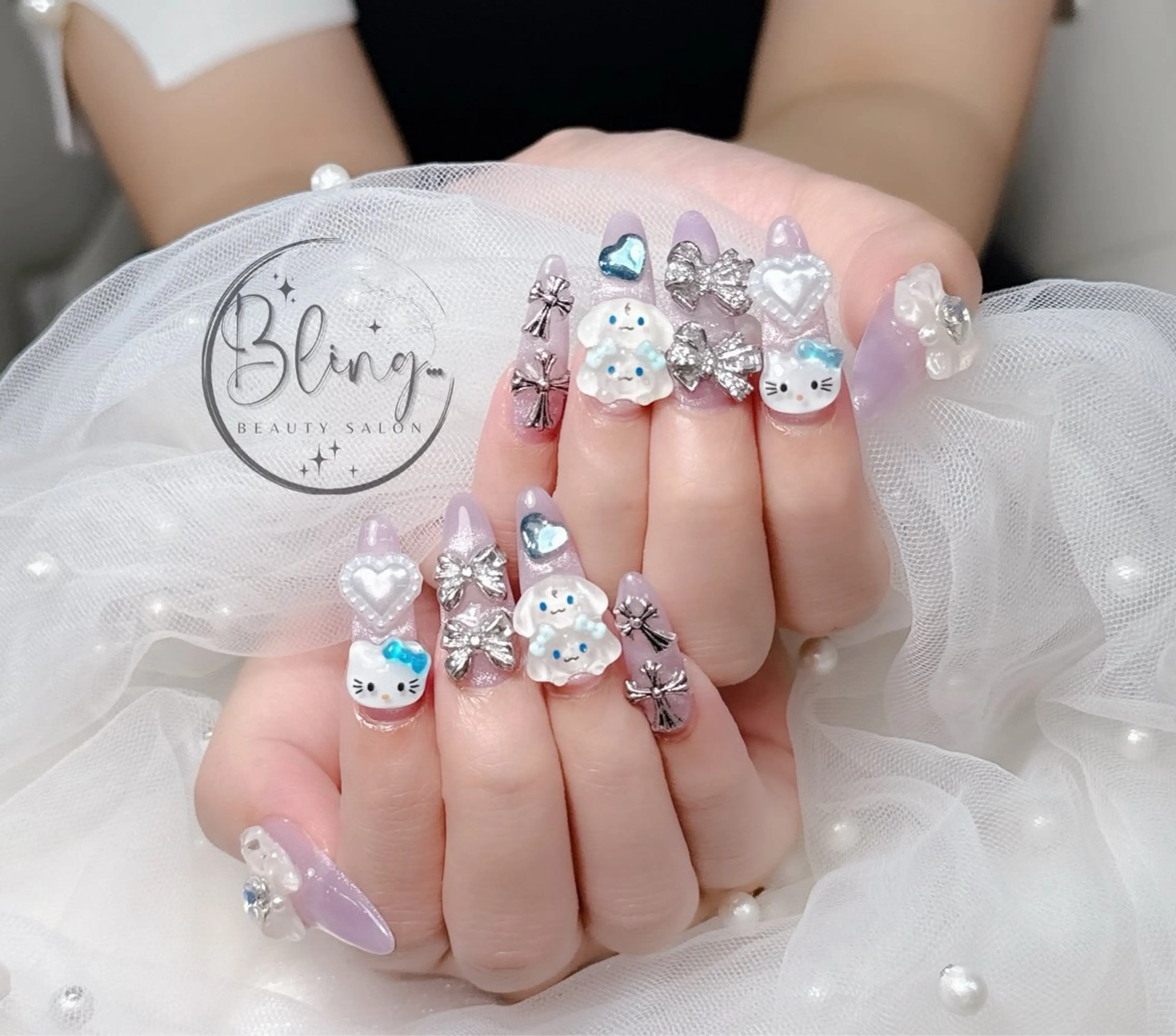 セミロング 韓国風ヘア ハンドネイル Bling Salonのネイルデザイン