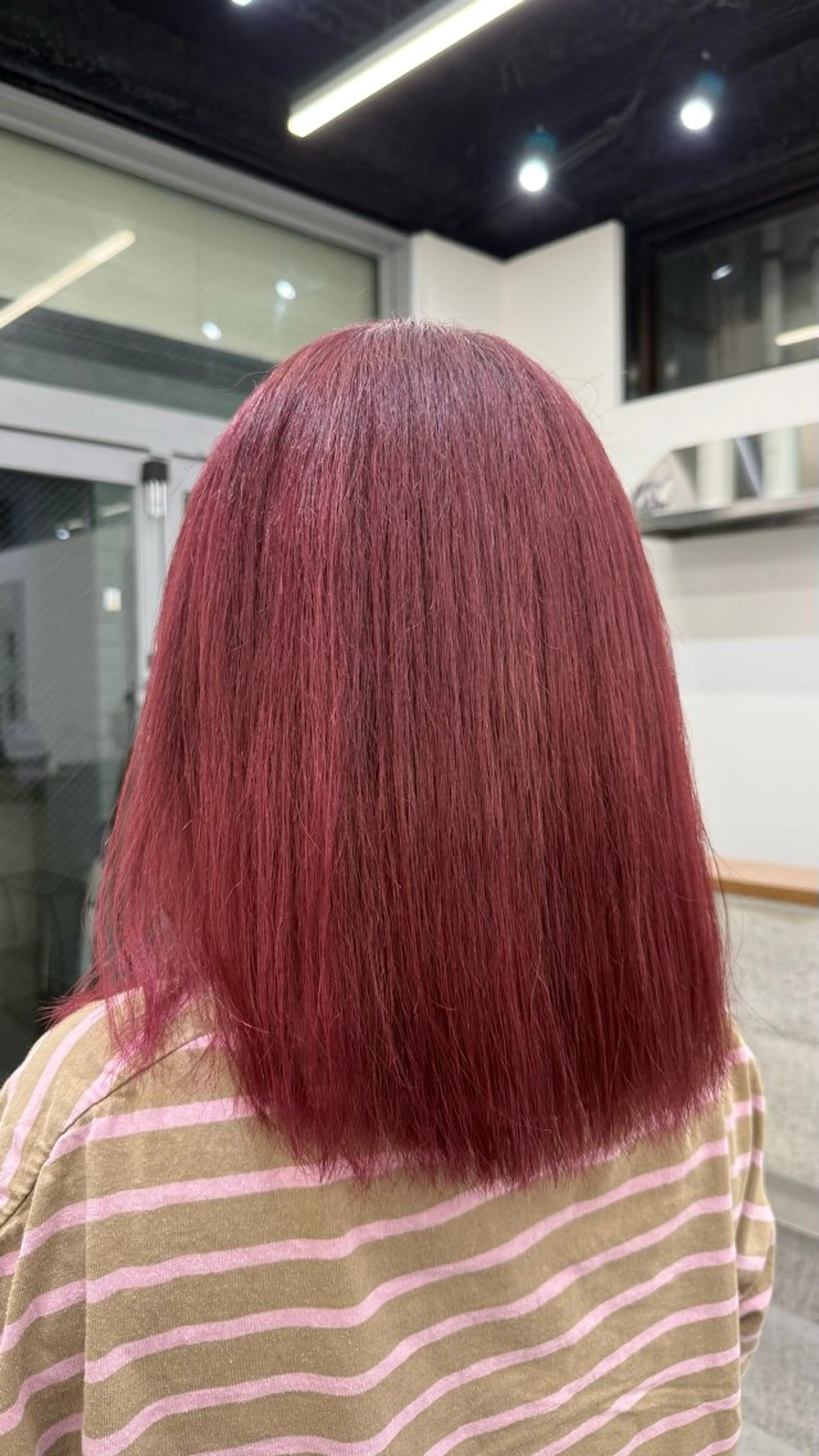 セミロング ヘアカラー 🌈ハイトーンカラー ⋆˚ʚɞにいな🌈のヘアスタイル