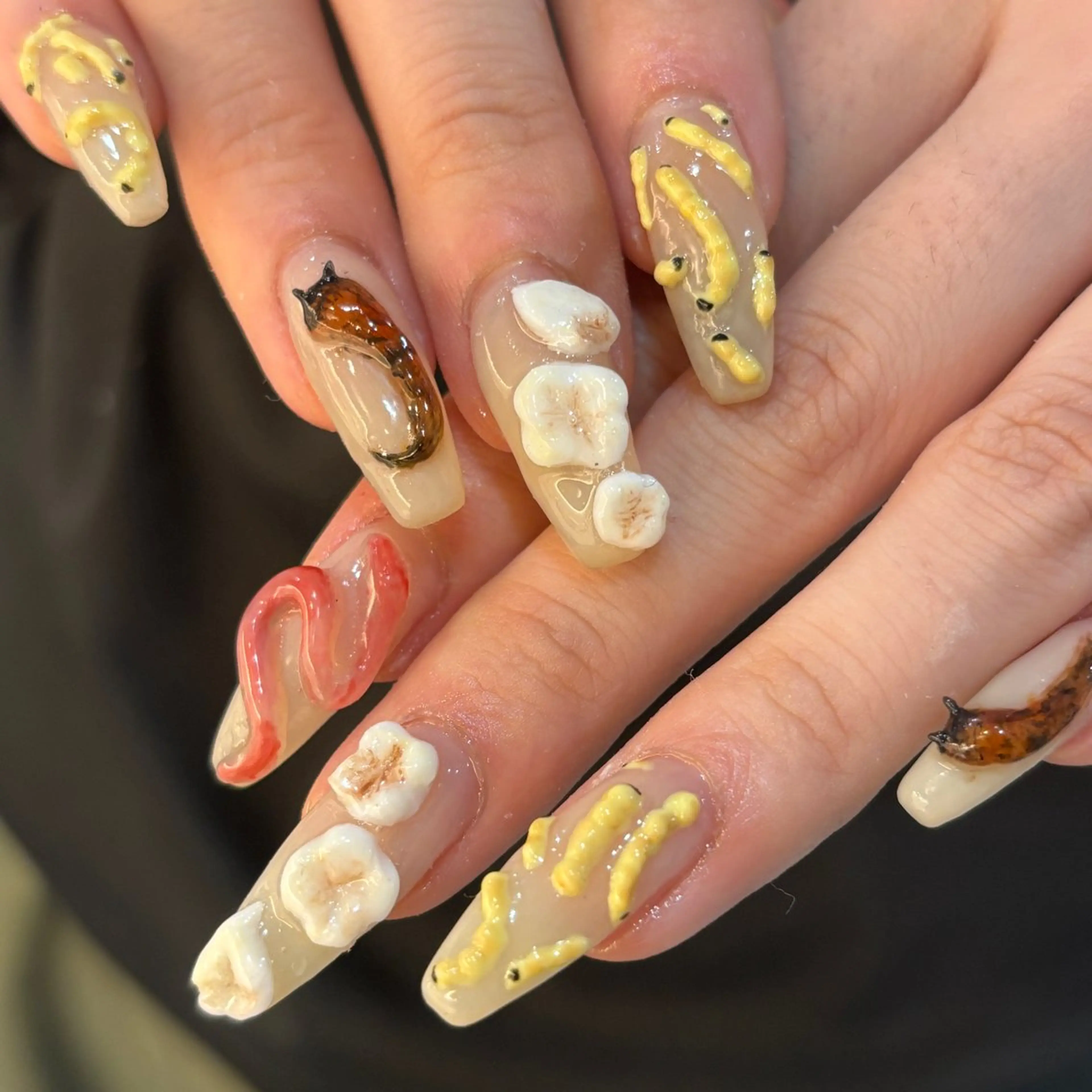 ネイル ハンドネイル フットネイル 栗田 ゆう子のネイルデザイン