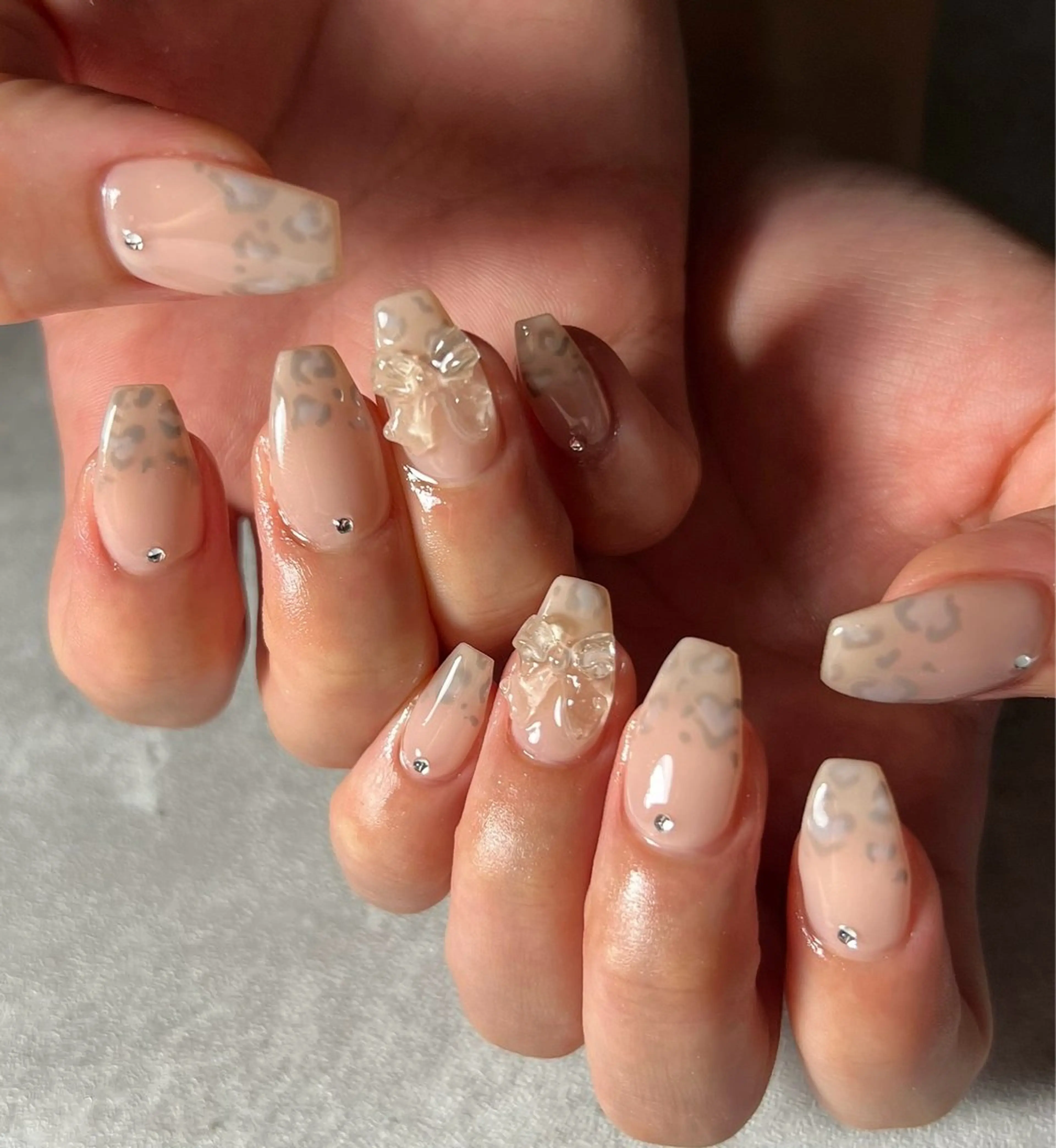 ネイル ハンドネイル Minako 【Charmant】のネイルデザイン