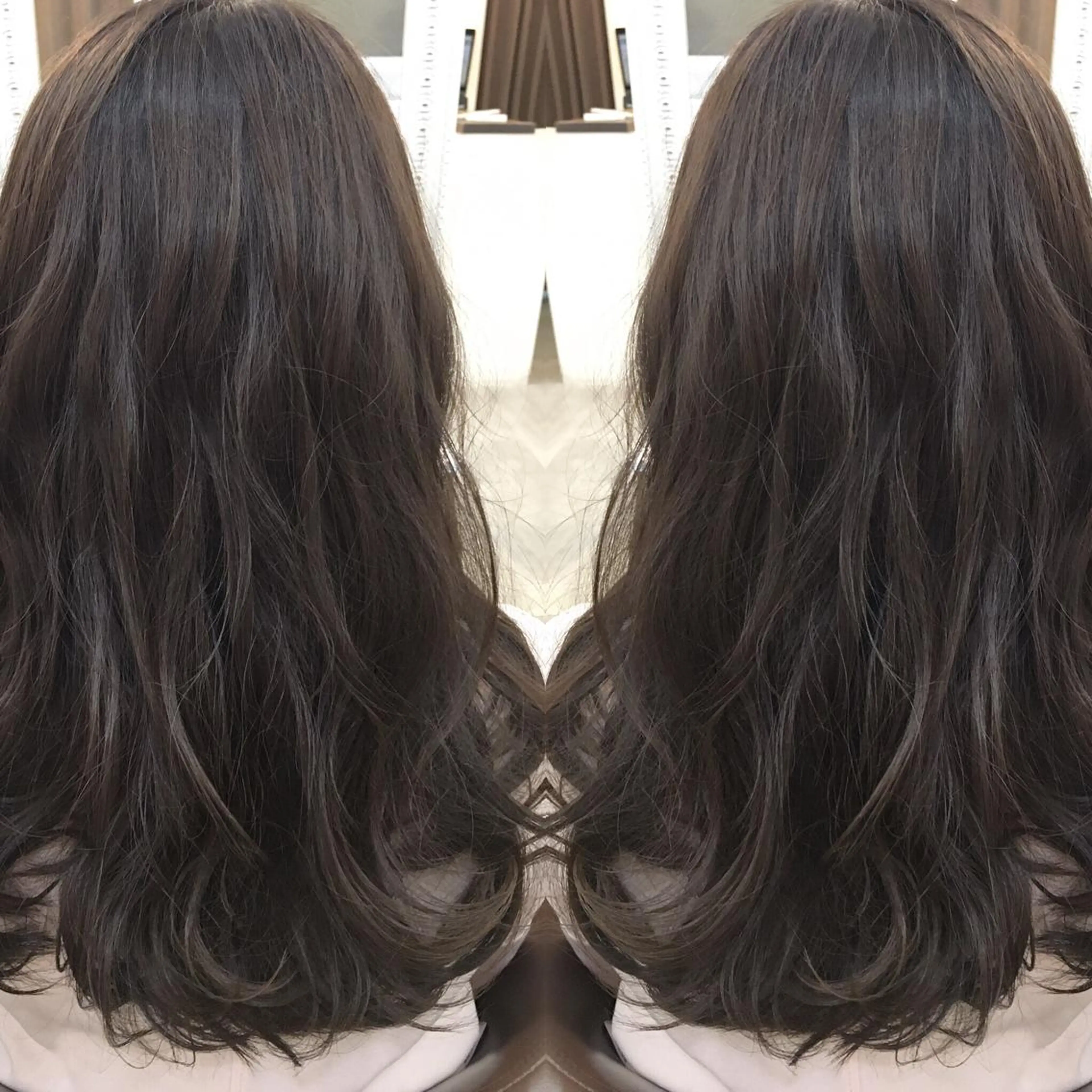 セミロング カラー アッシュ 透明感カラー yoshi (菅沼義晴)のヘアスタイル