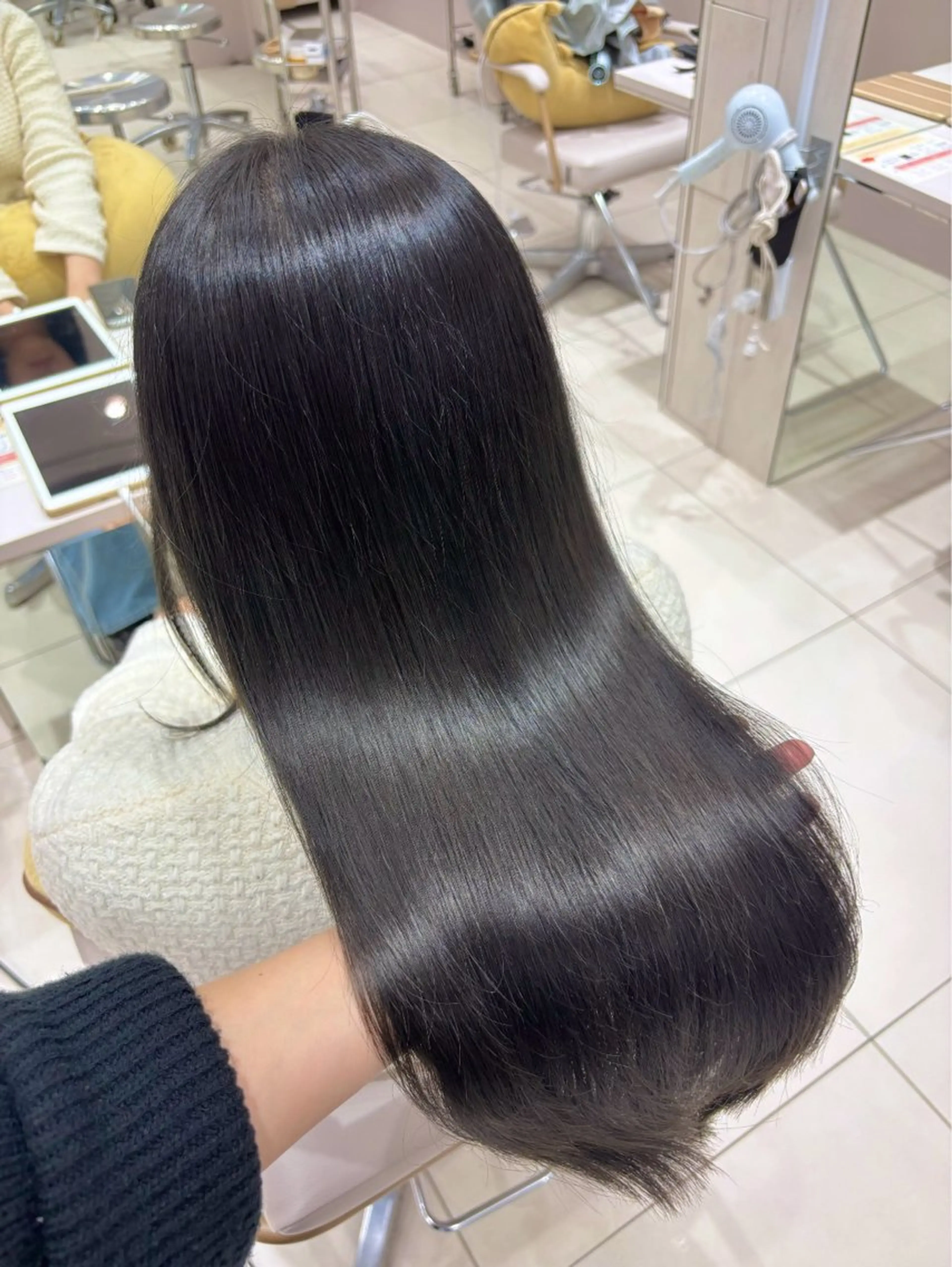 ロング カラー 透明感カラー / レイヤー/ mamiのヘアスタイル