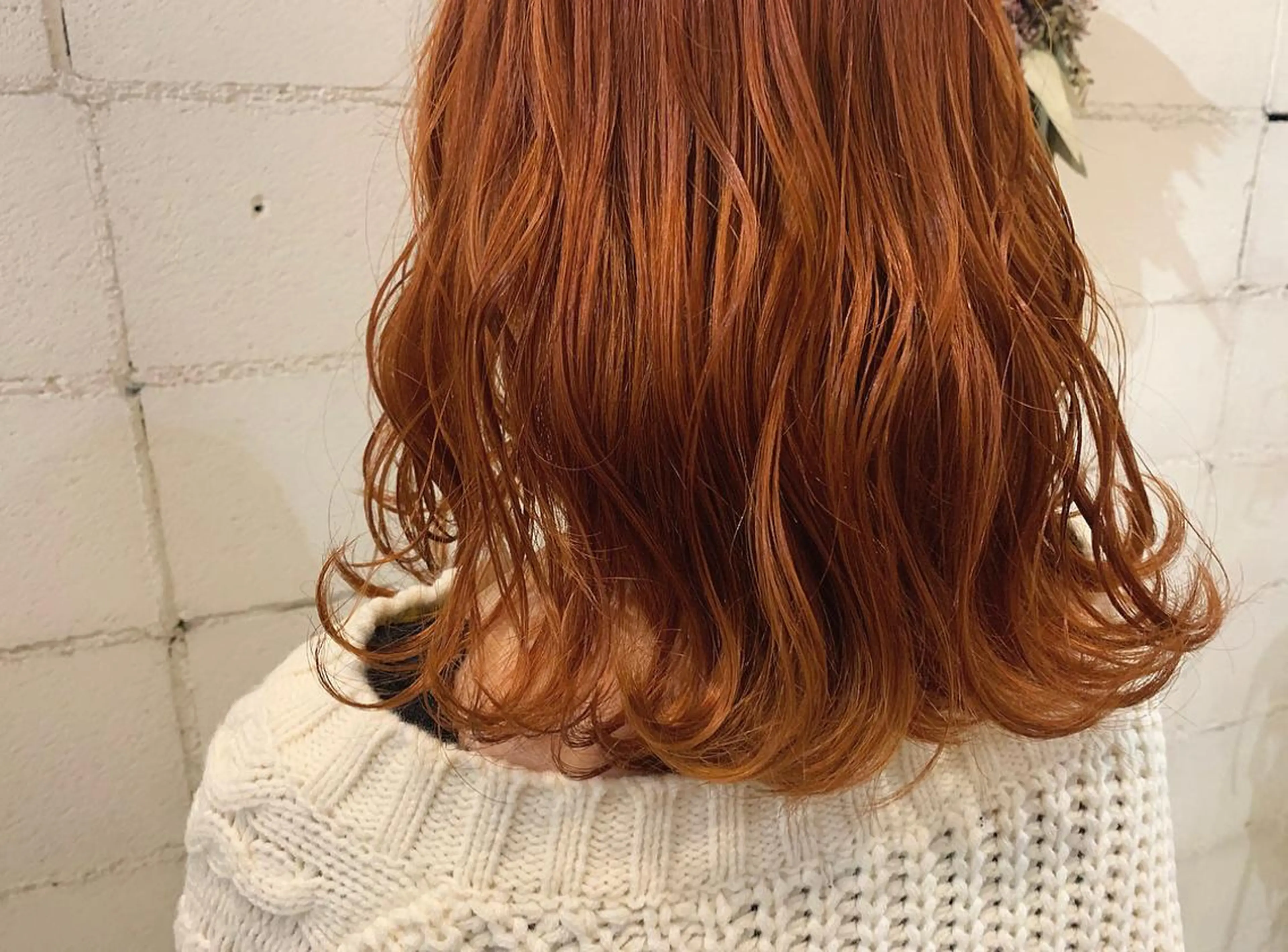 ミディアム カラー オレンジ ヘアカラー たかいわ みきのヘアスタイル