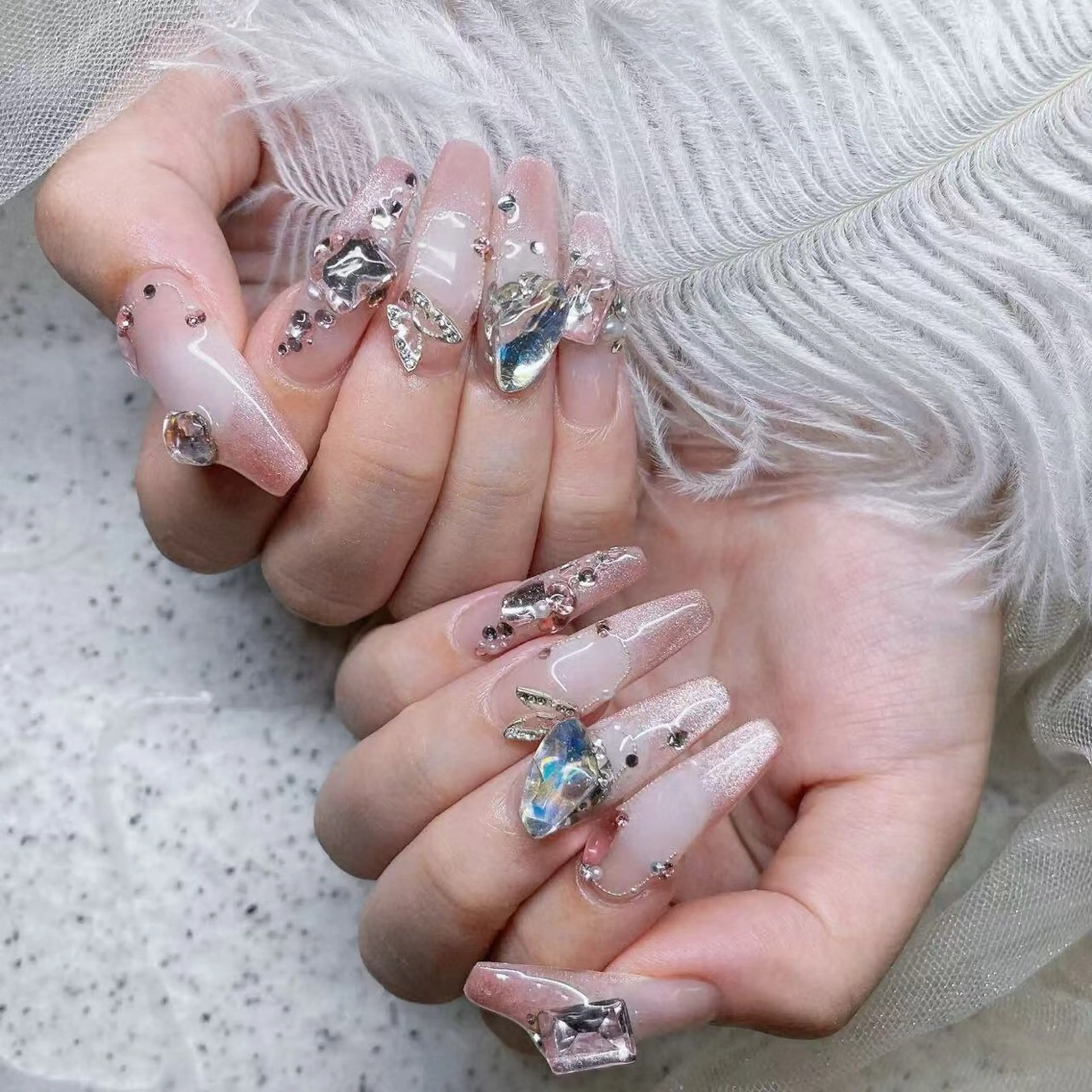 ネイル ハンドネイル Queens ひなのネイルデザイン