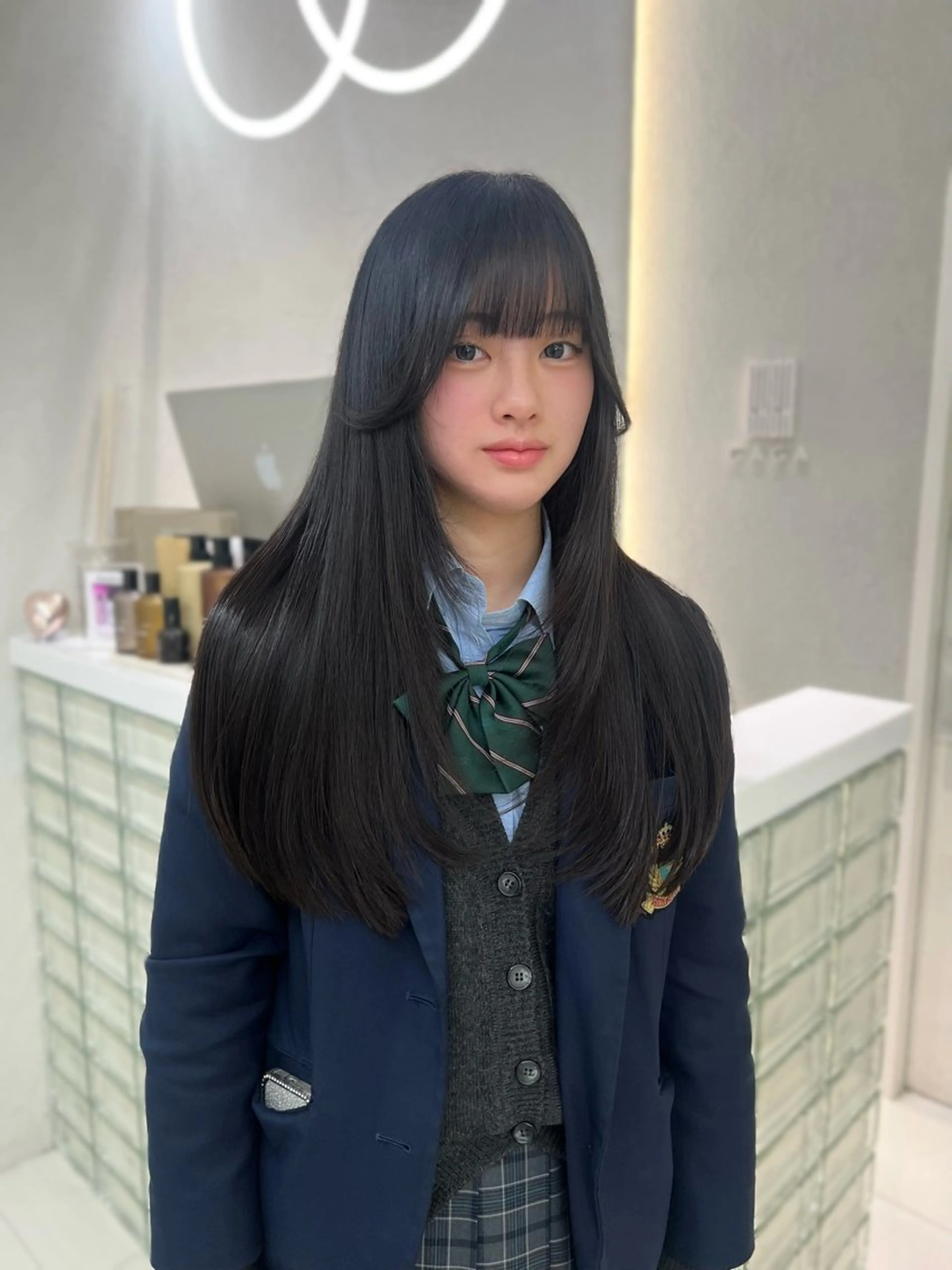 ロング レイヤーカット 似合わせカット GAGA所属・GAGA AMIKAのヘアスタイル