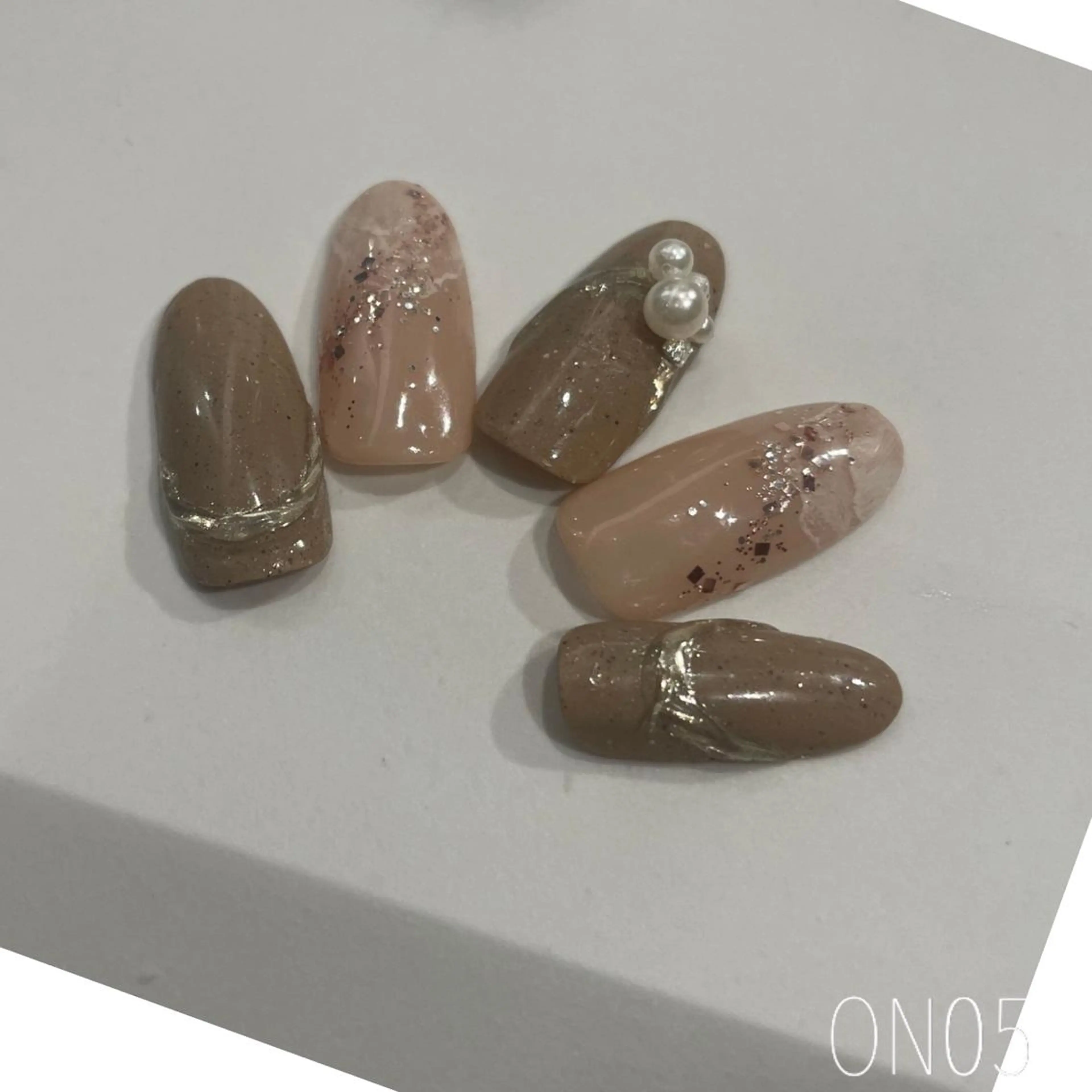 ネイル ハンドネイル 園 寛子 （ネイリスト）のネイルデザイン