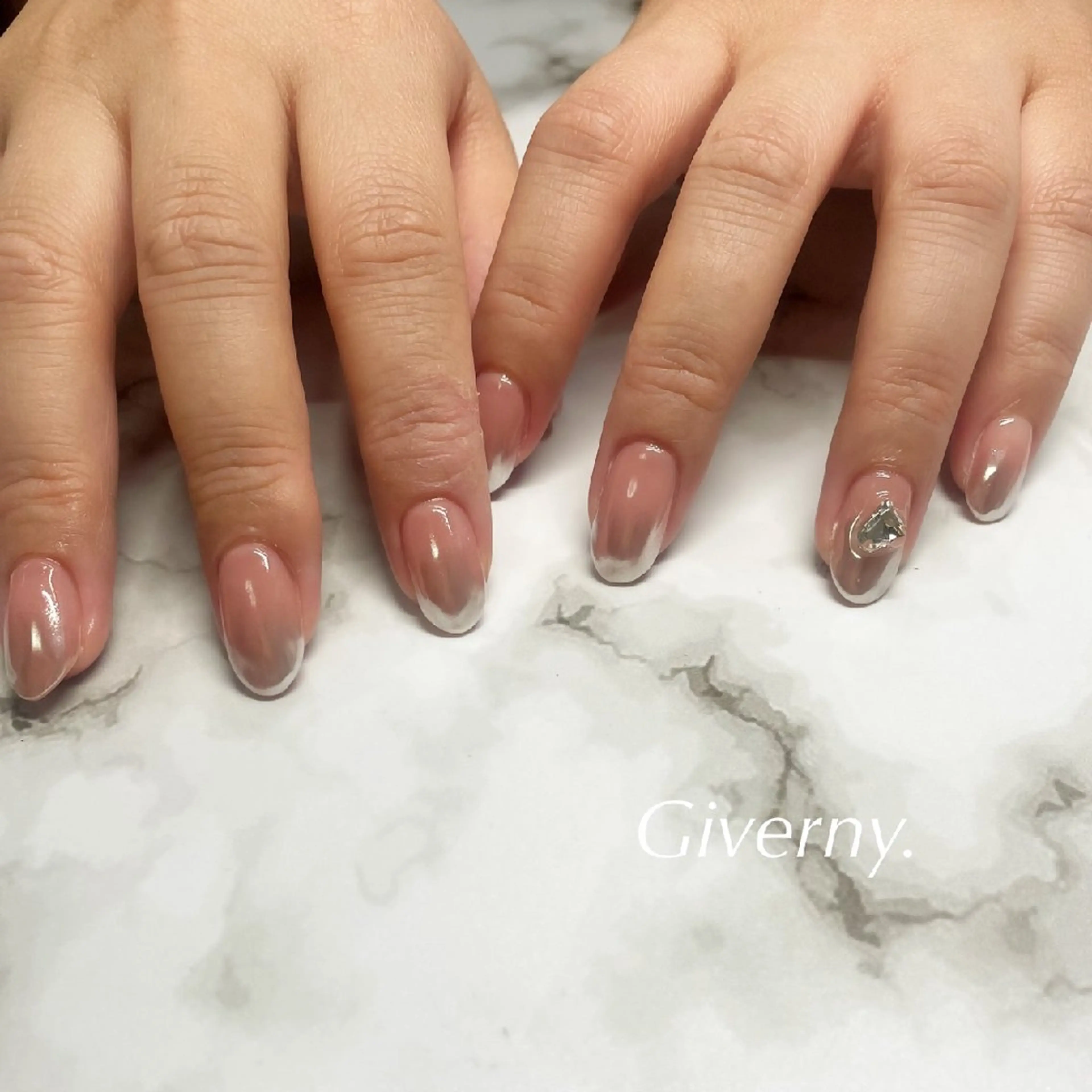 ネイル ハート ミラーネイル ハンドネイル Giverny .のネイルデザイン