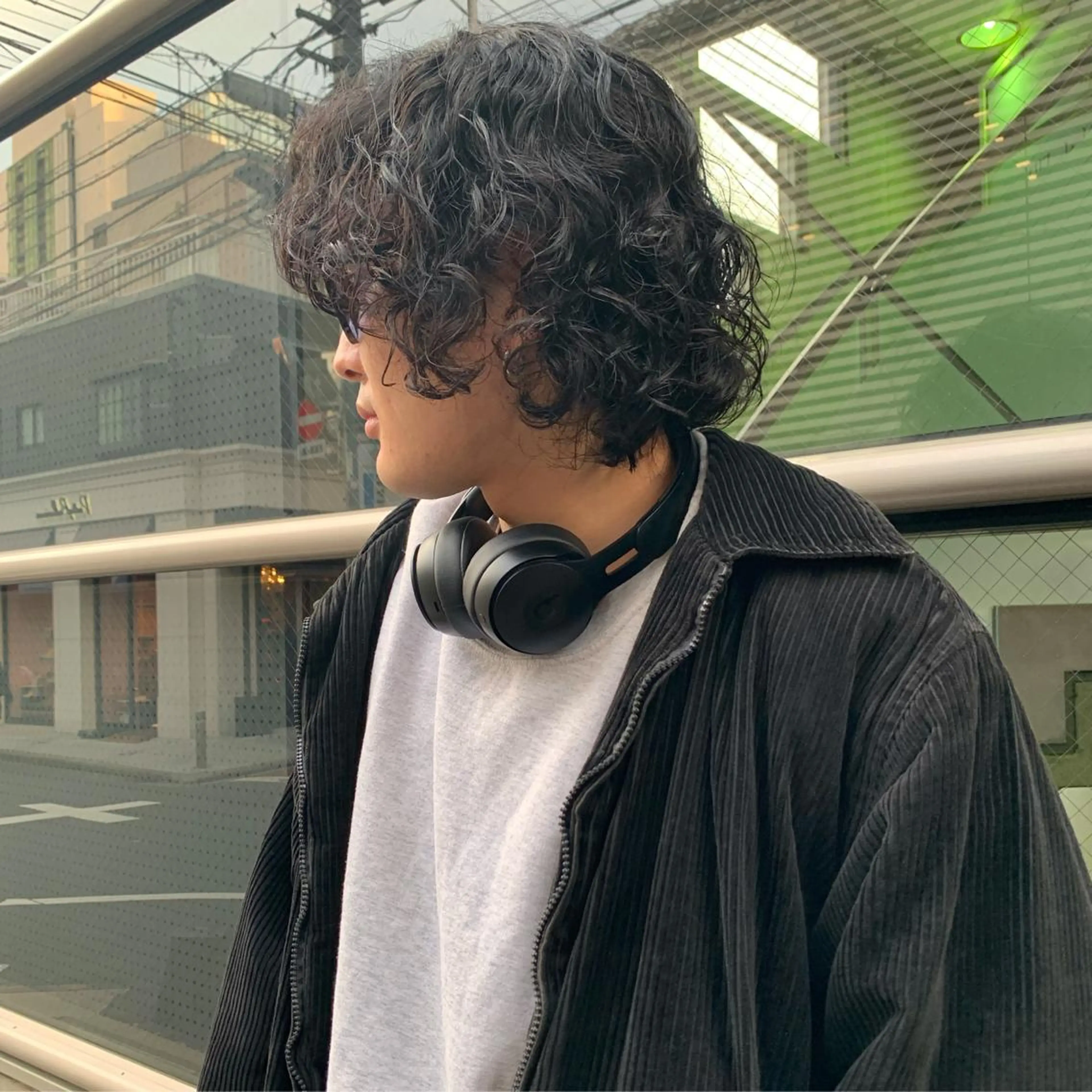 ミディアム カラー パーマ ヘアアレンジ メンズ ボブレイヤー ミディアムパーマ メンズパーマ ボブ レイヤーカット 原宿パーマ kazuのヘアスタイル