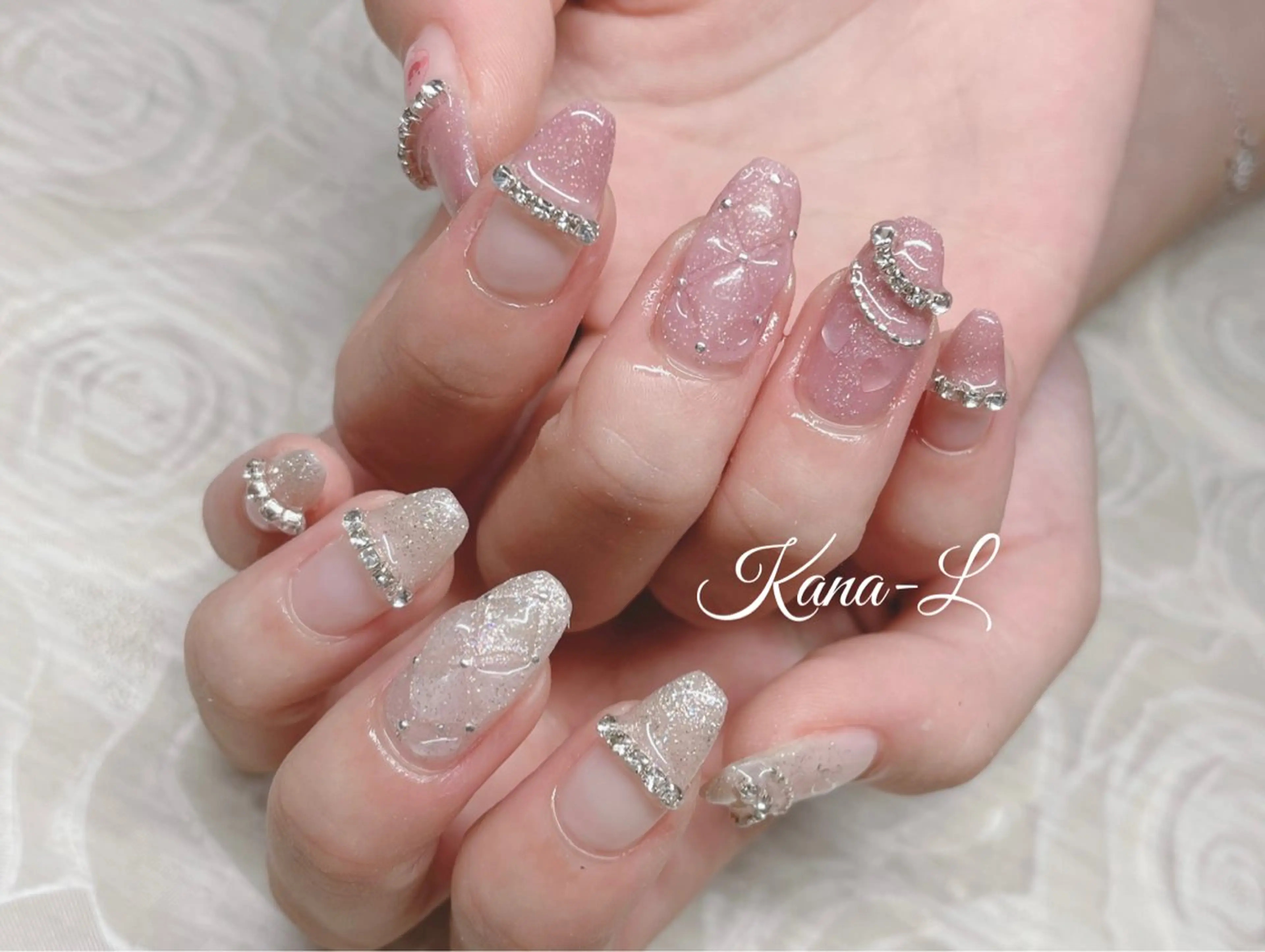カラー ネイル フレンチネイル ジェルネイル キラキラネイル 韓国ネイル パラジェル 芦辺 香奈のネイルデザイン