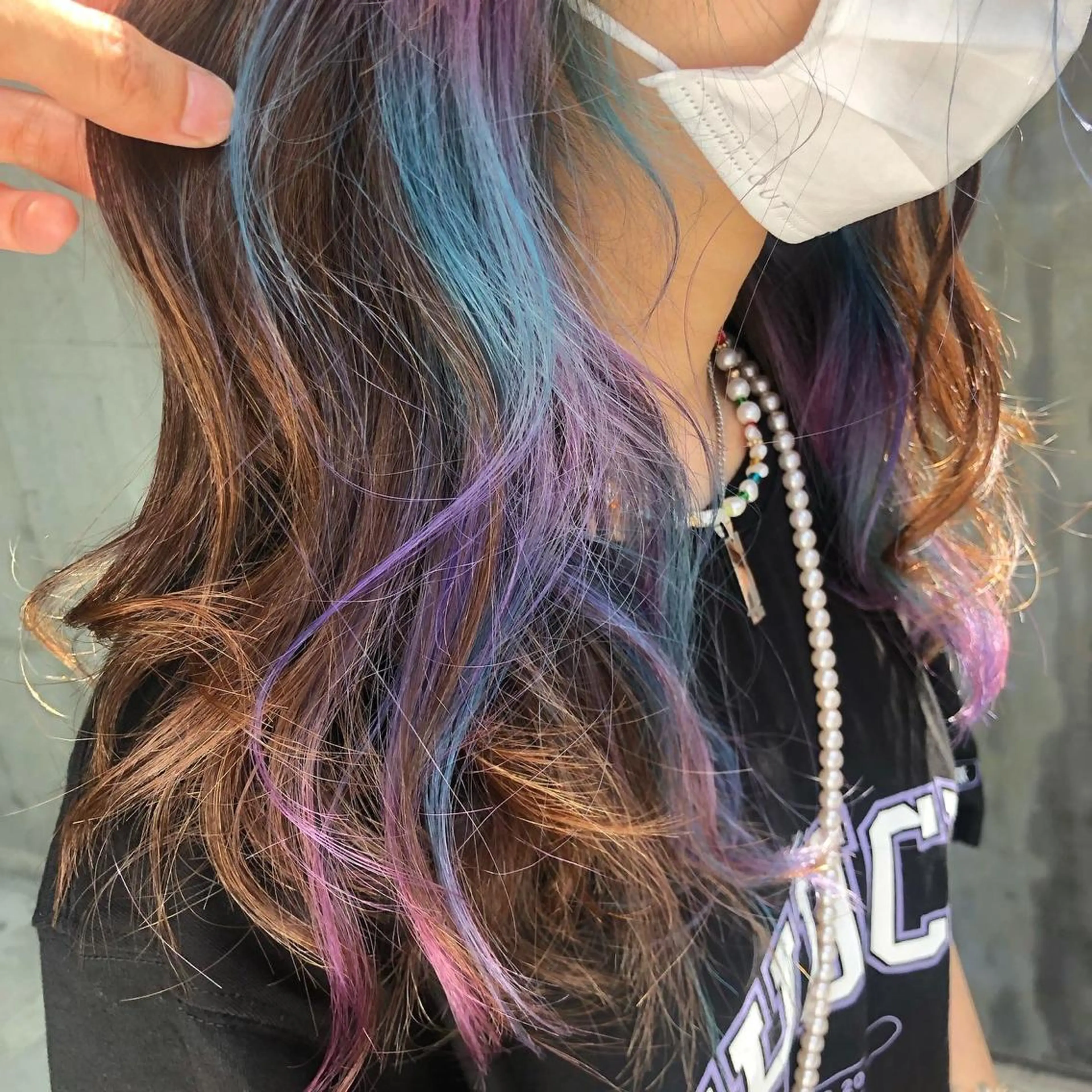 セミロング カラー ショートボブ アッシュ バレイヤージュ ミストバング ベージュカラー カット ヘアカラー トリートメント 原宿サロン代表 デザインカラー伊藤卓のヘアスタイル