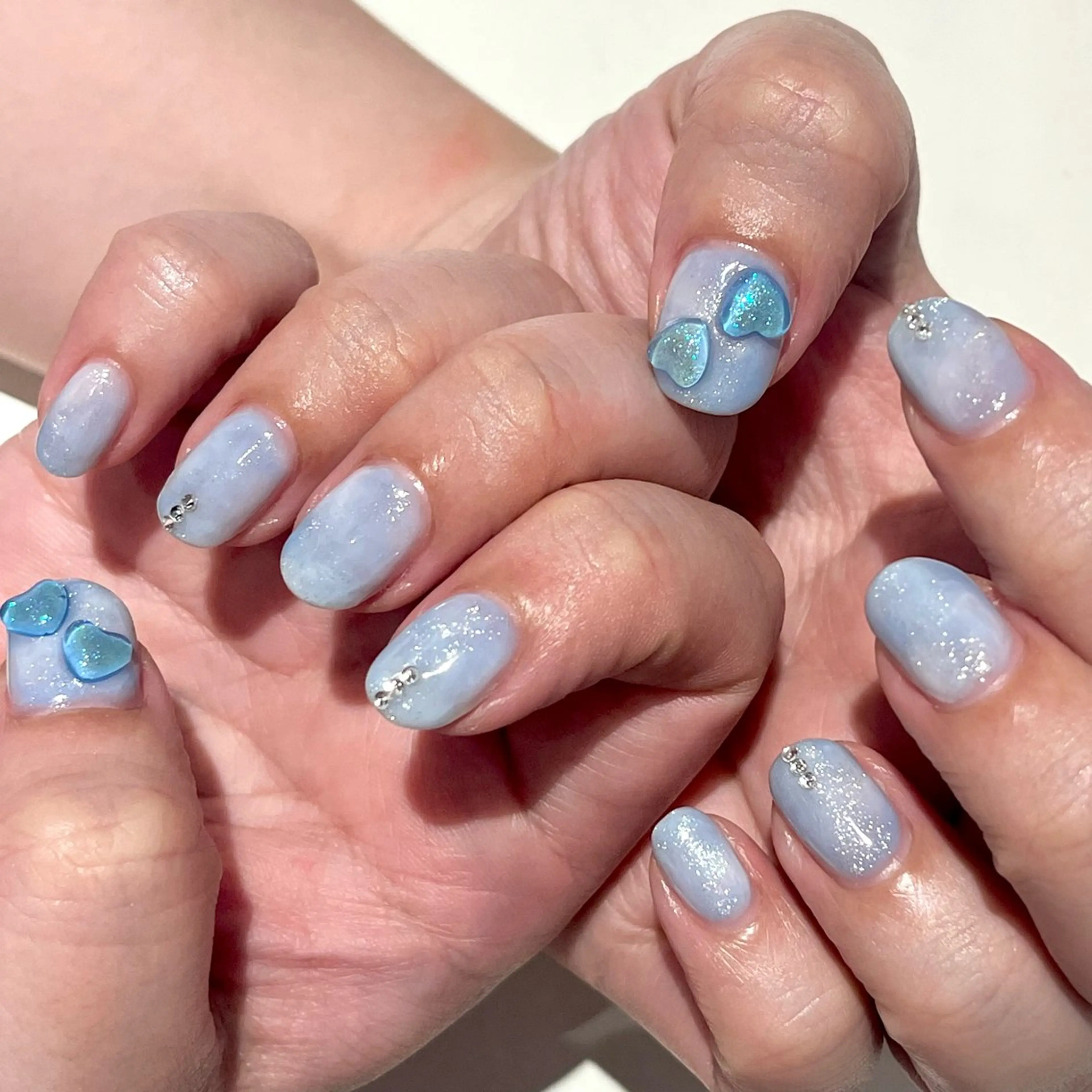 ネイル 坂口 莉愛のネイルデザイン