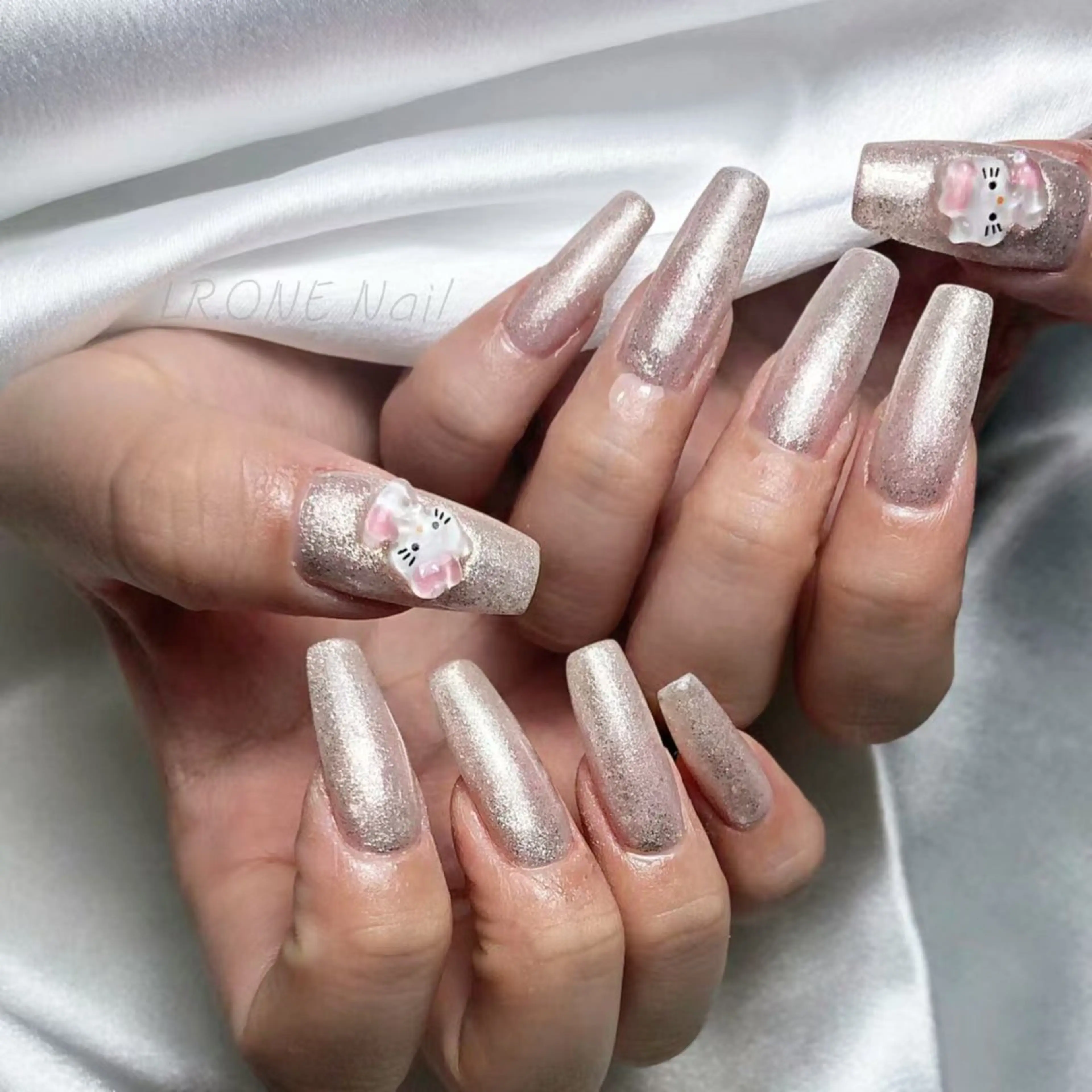 ネイル ハンドネイル LR.ONE ヨウのネイルデザイン