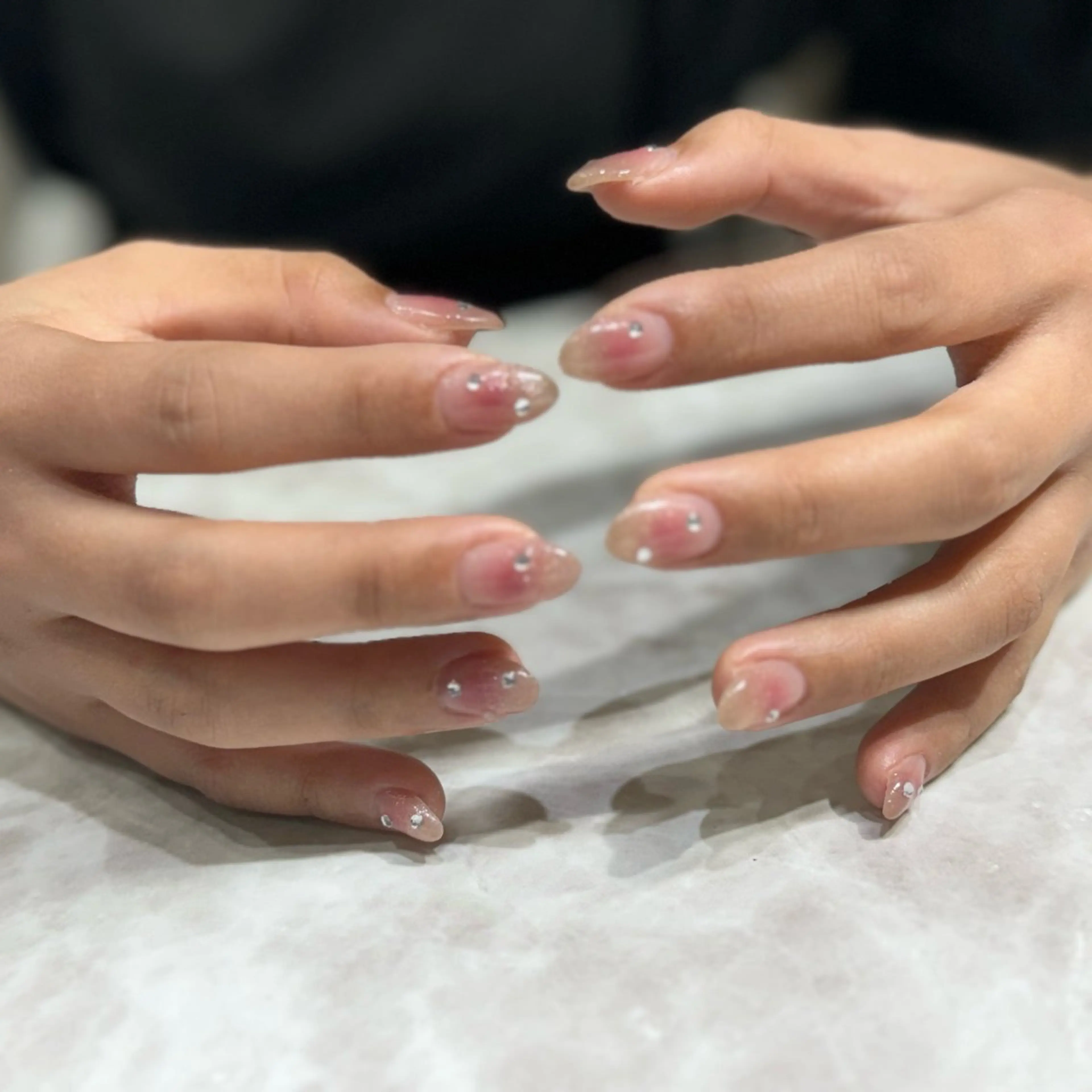 ネイル アートネイル チークネイル ジェルネイル 韓国ネイル ワンホンネイル PlusOnenailsalon所属・粕屋ネイル＆耳つぼ 🫧Natsumiのネイルデザイン
