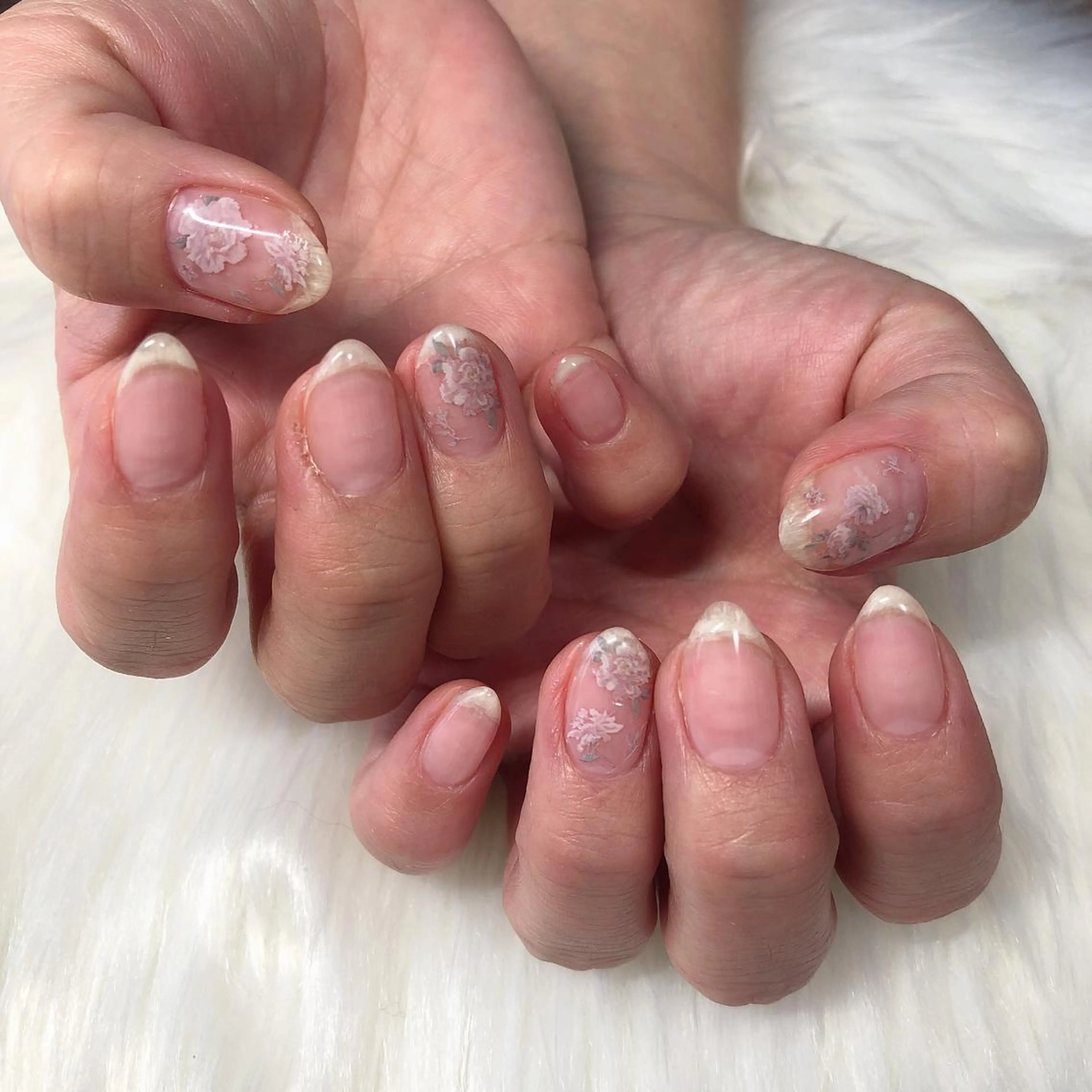 ネイル ハンドネイル 西岡 杏のネイルデザイン