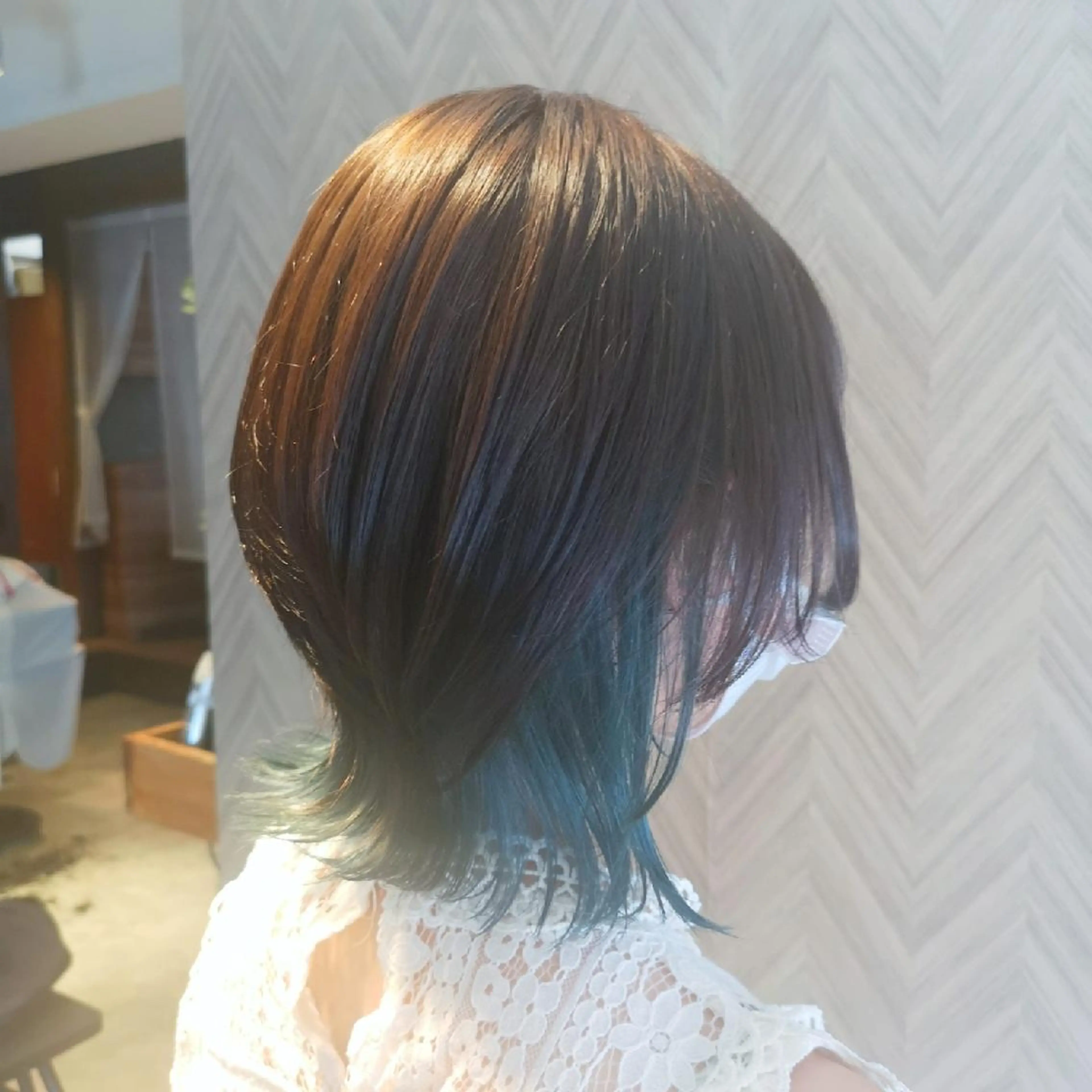 ミディアム カラー ブルーカラー インナーカラー 外ハネヘア ✨艶髪✖癒し✨🍀 miyazawaのヘアスタイル