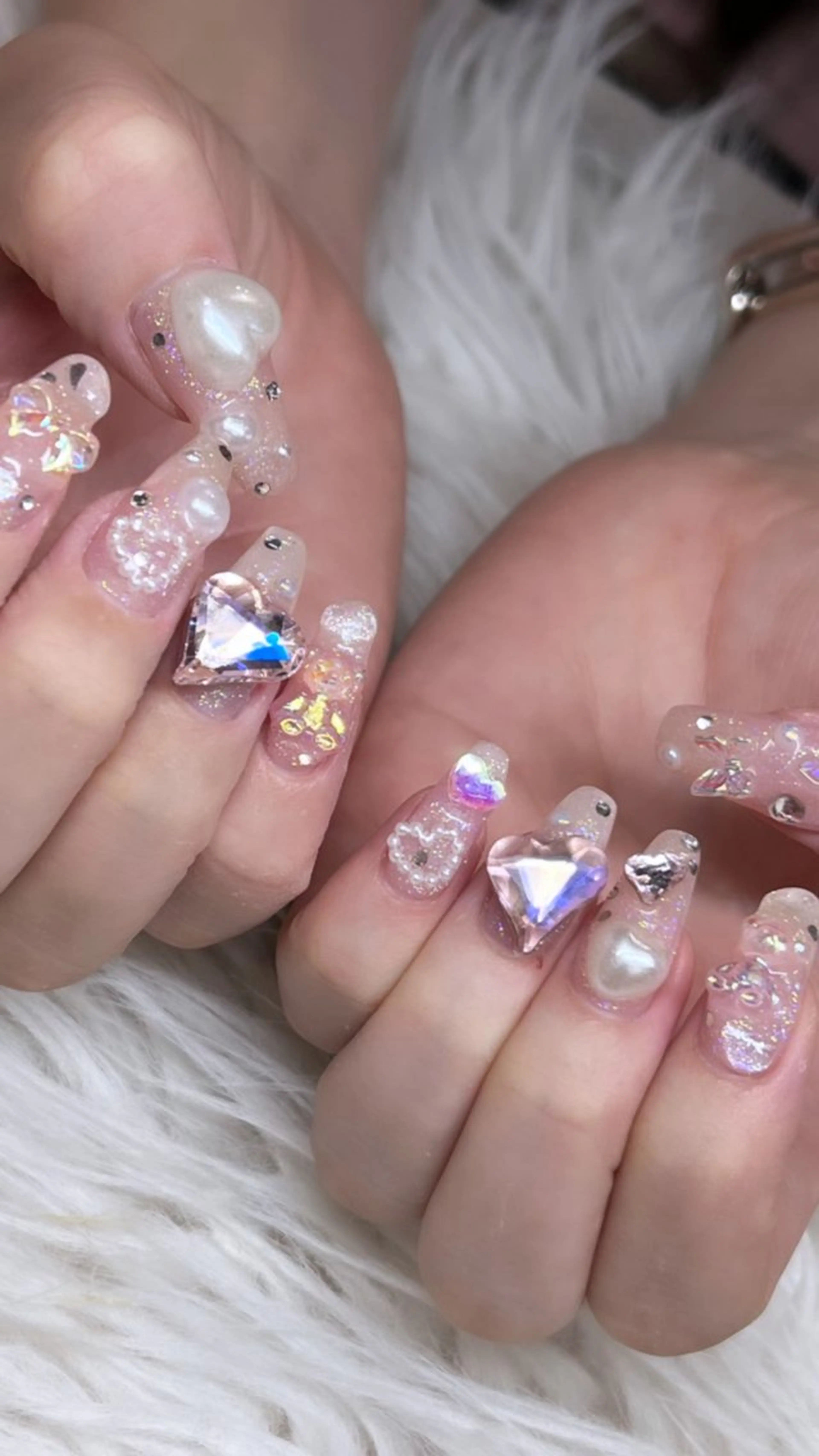 ネイル アートネイル フレンチネイル ジェルネイル グラデーション キラキラネイル Naru Kelinailのネイルデザイン