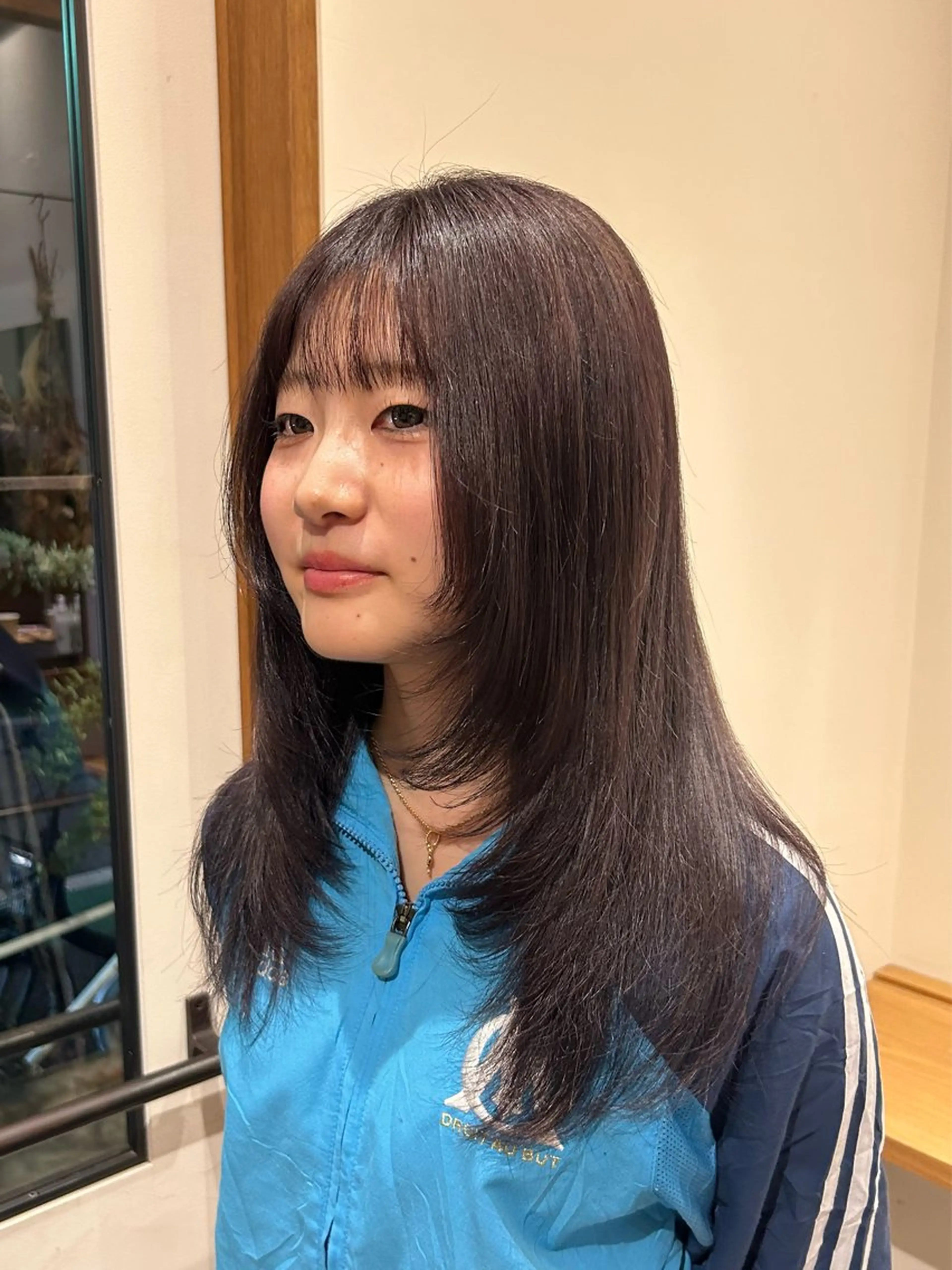 ミディアム カラー 田中 琴鈴のヘアスタイル