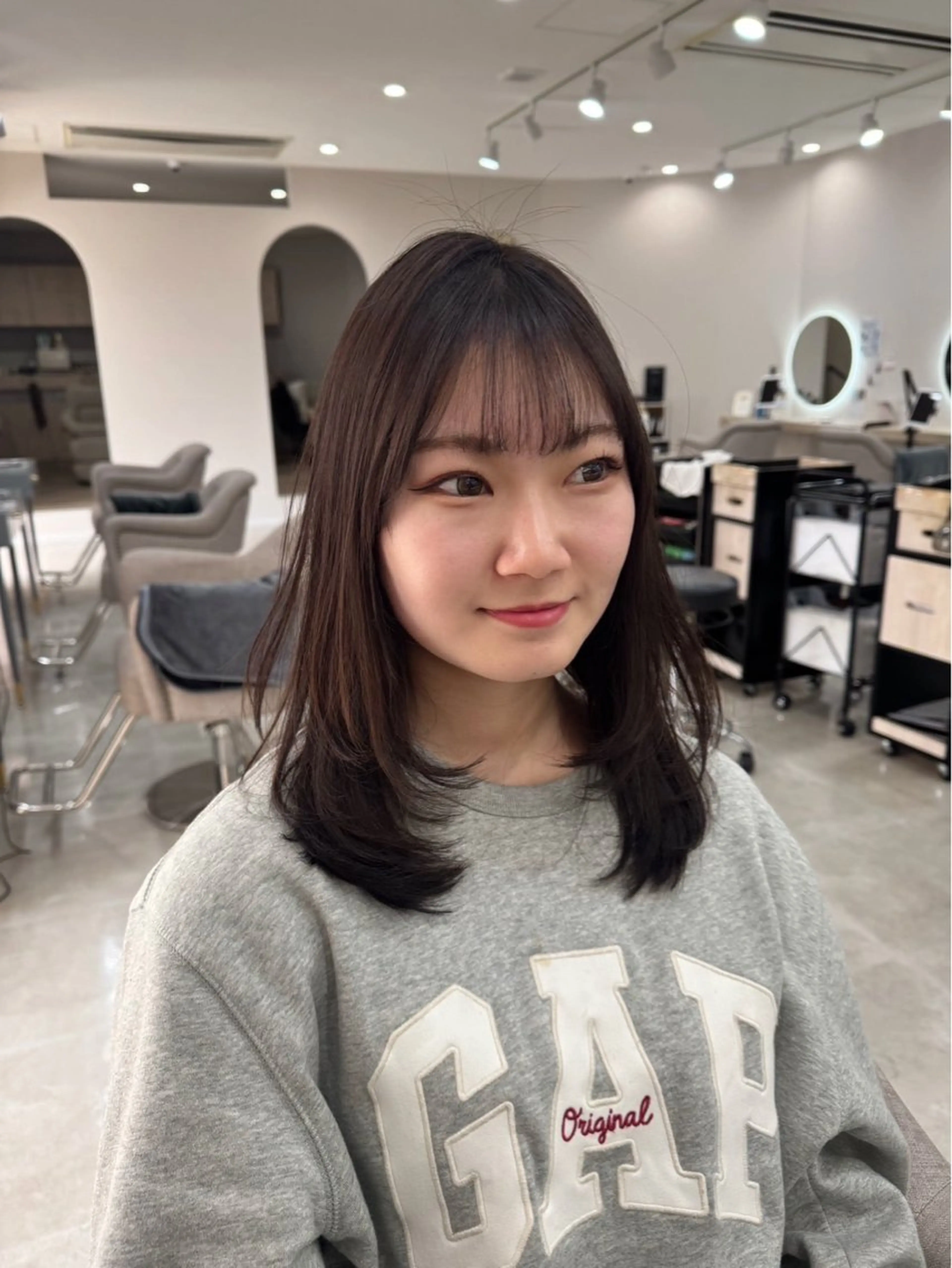ミディアム 中村 帆花のヘアスタイル