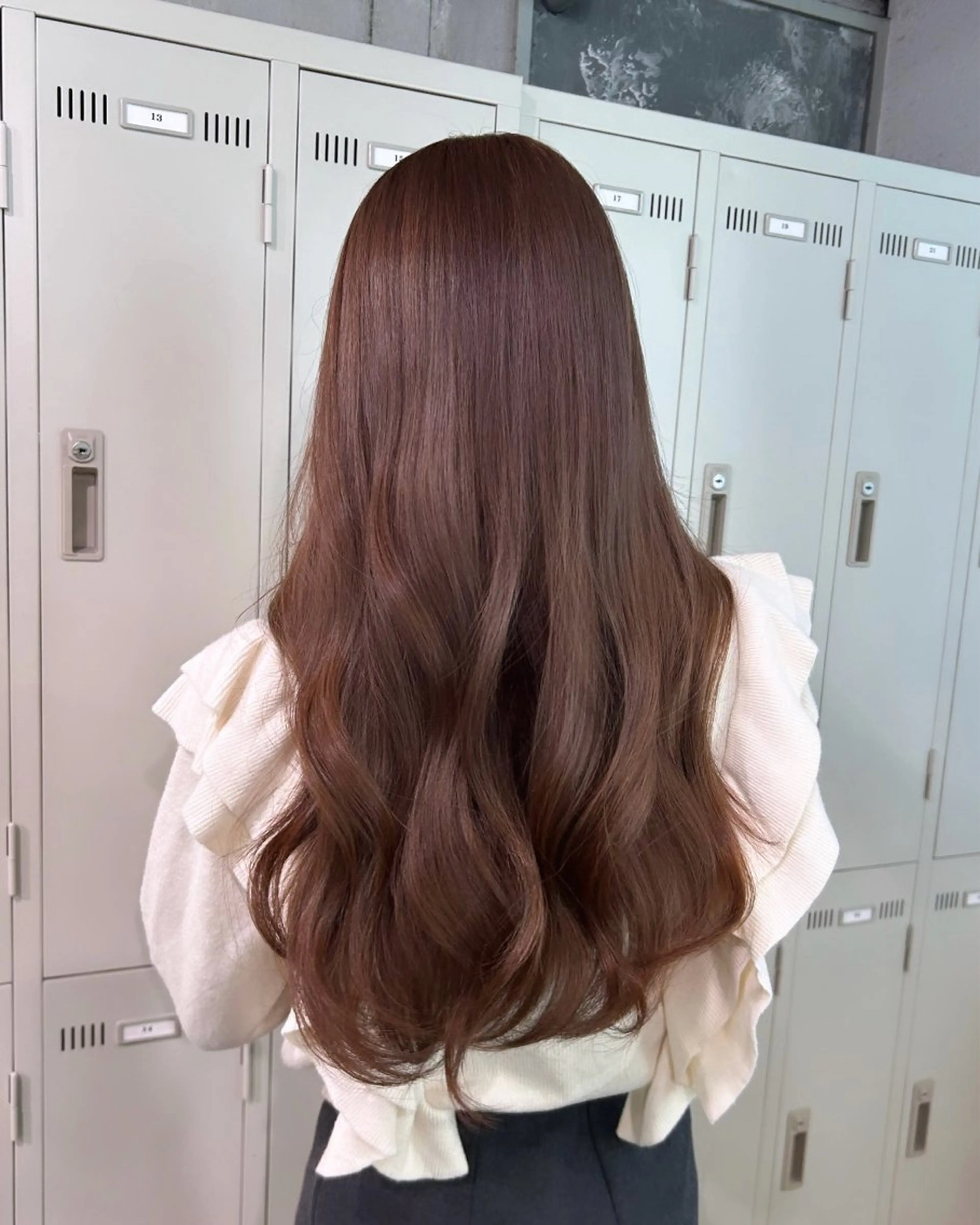 セミロング IS所属・横浜美容室/透明感 カラー/レイヤーのヘアスタイル