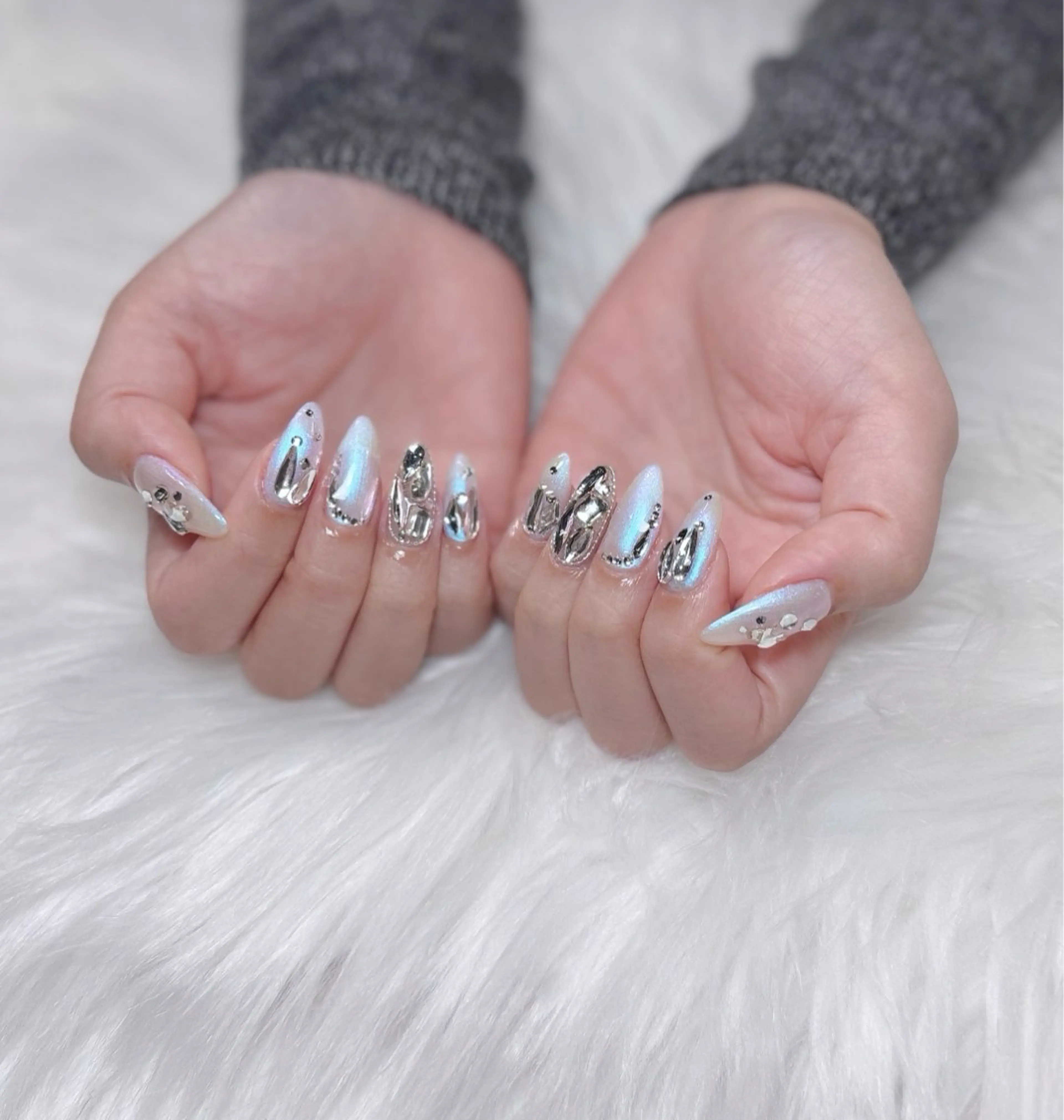 ネイル アートネイル オーロラネイル ジェルネイル 韓国ネイル ロングネイル ハンドネイル Nichi Nailsのネイルデザイン