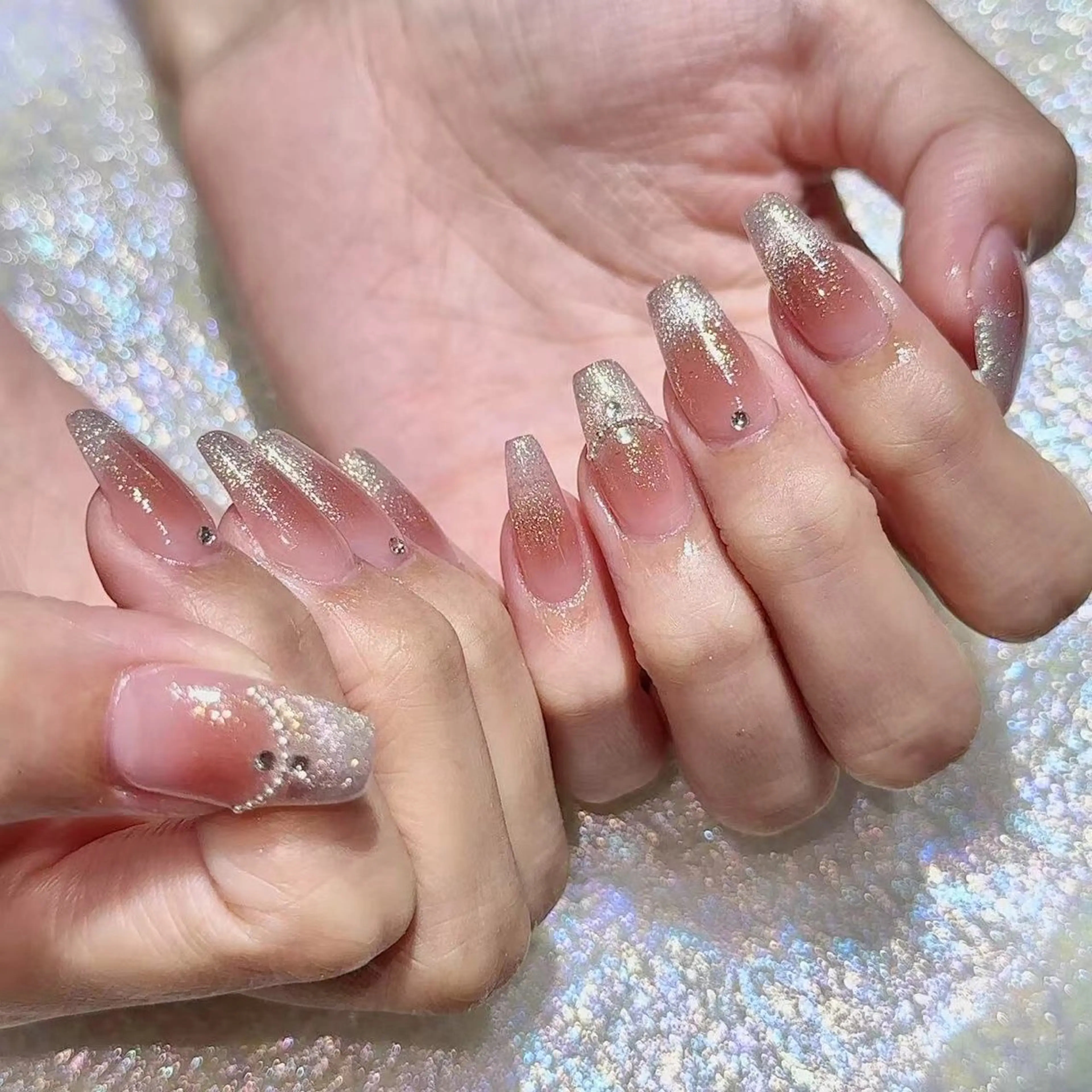 ネイル ハンドネイル Queens ひなのネイルデザイン