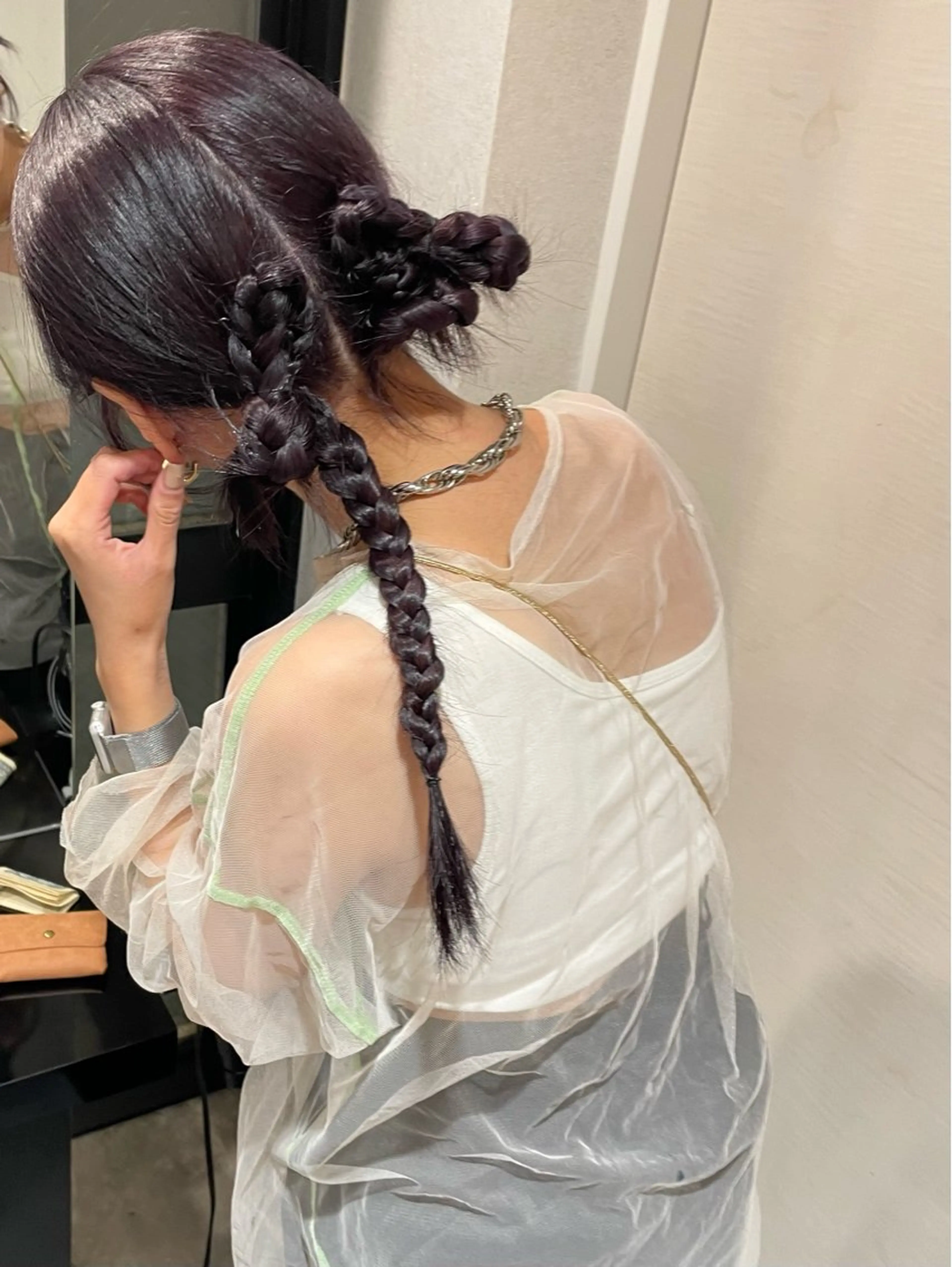 セミロング 渥美 怜子のヘアスタイル