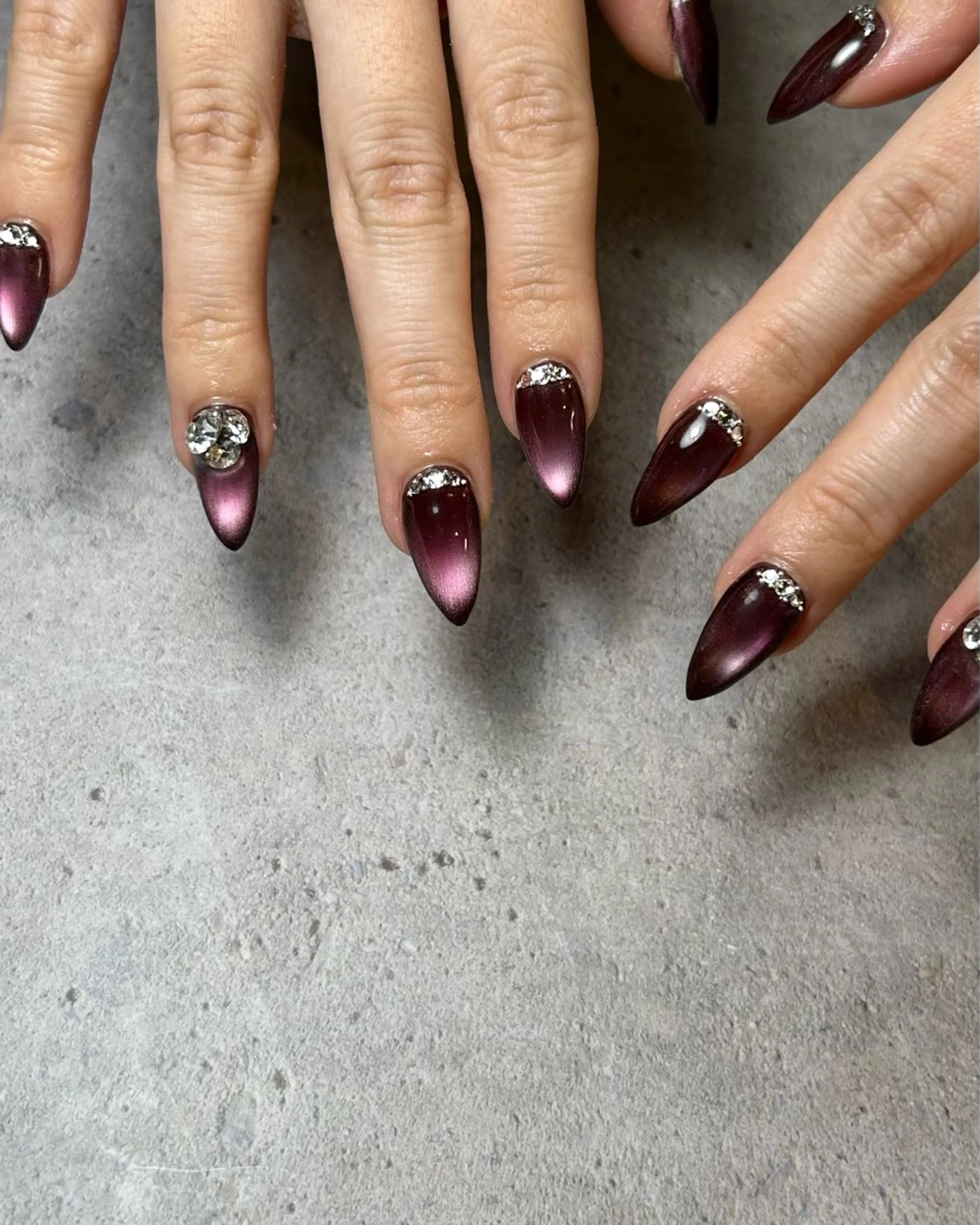 ネイル 持ち込み 赤色 スカルプネイル ハンドネイル Reflection marikoのネイルデザイン