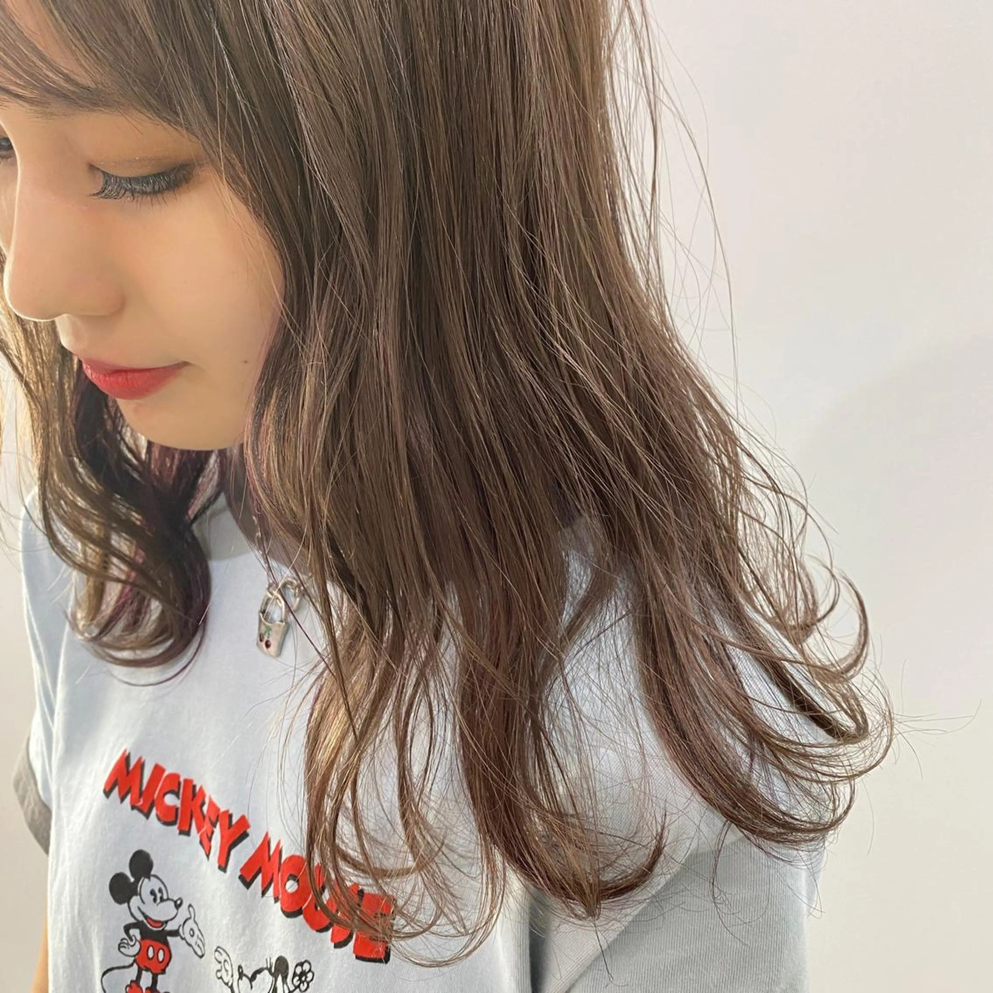 セミロング 韓国レイヤー/透明感 カラー🦋mioのヘアスタイル