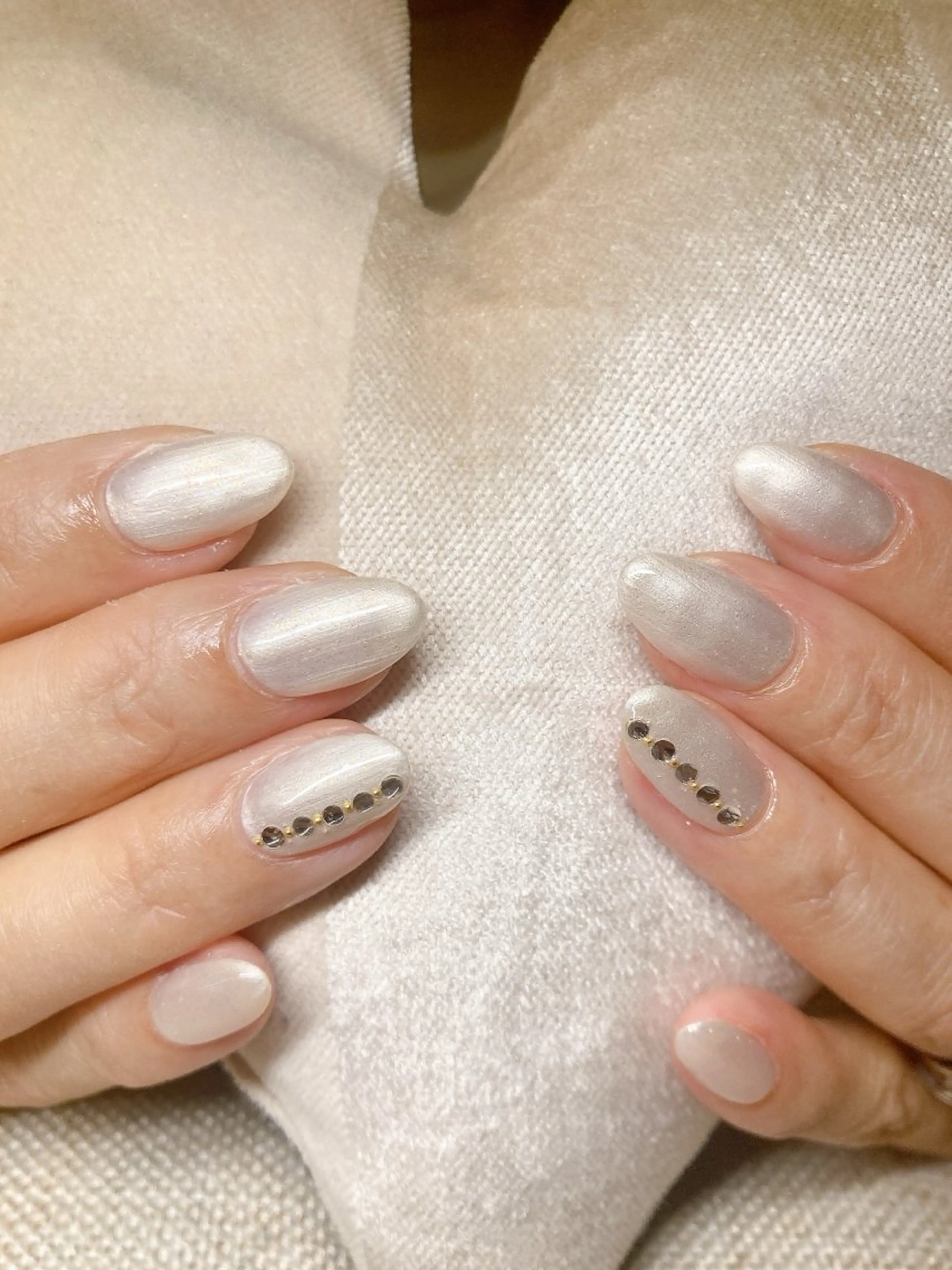 ネイル ECLAT エクラ所属・寺山 千鶴のネイルデザイン