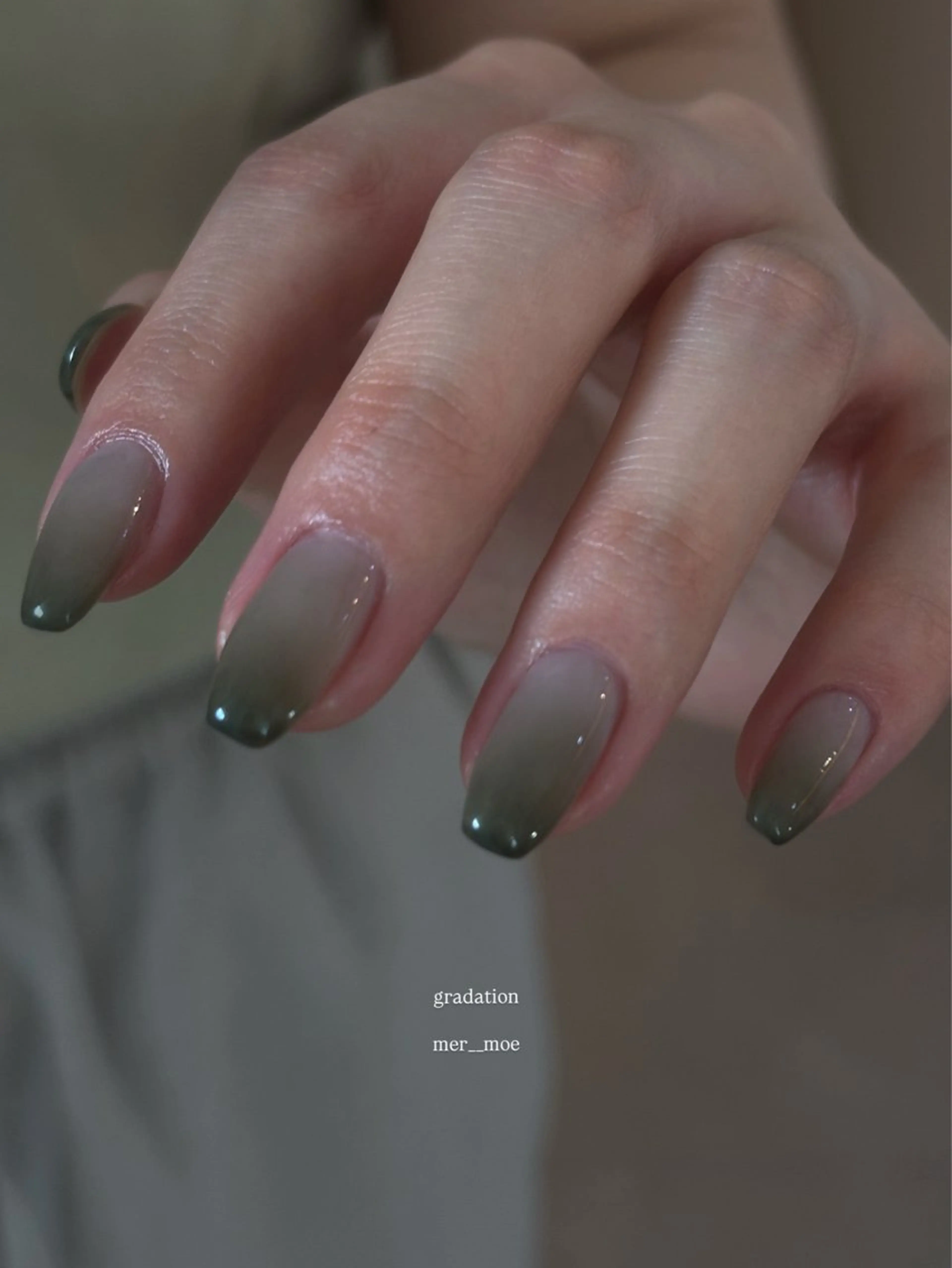 ネイル フレンチネイル グラデーション ワンカラーネイル moe ⠀のネイルデザイン