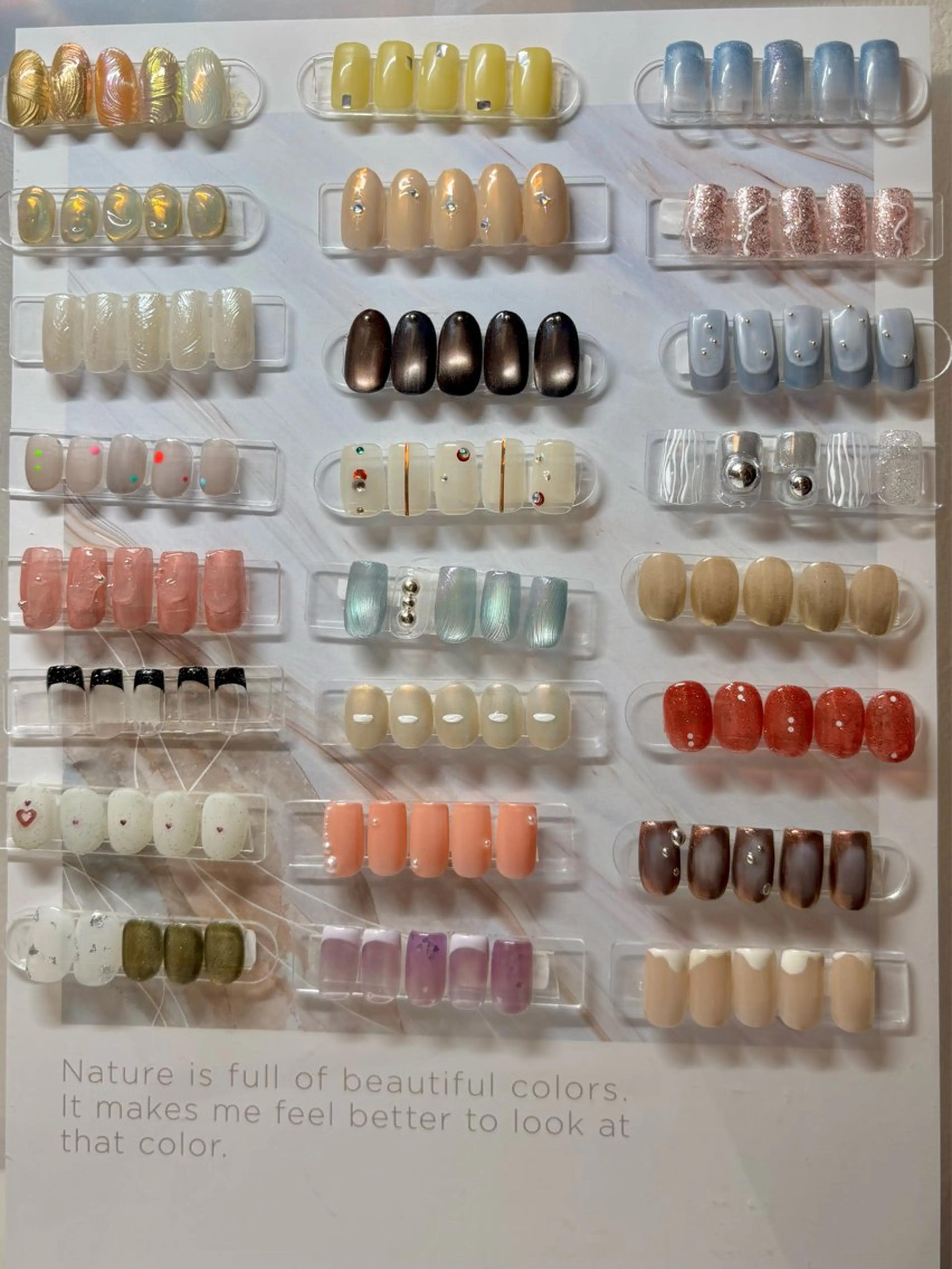 ネイル アートネイル フラッシュネイル フレンチネイル グラデーション マグネットネイル is.nail 🌷sonokoのネイルデザイン