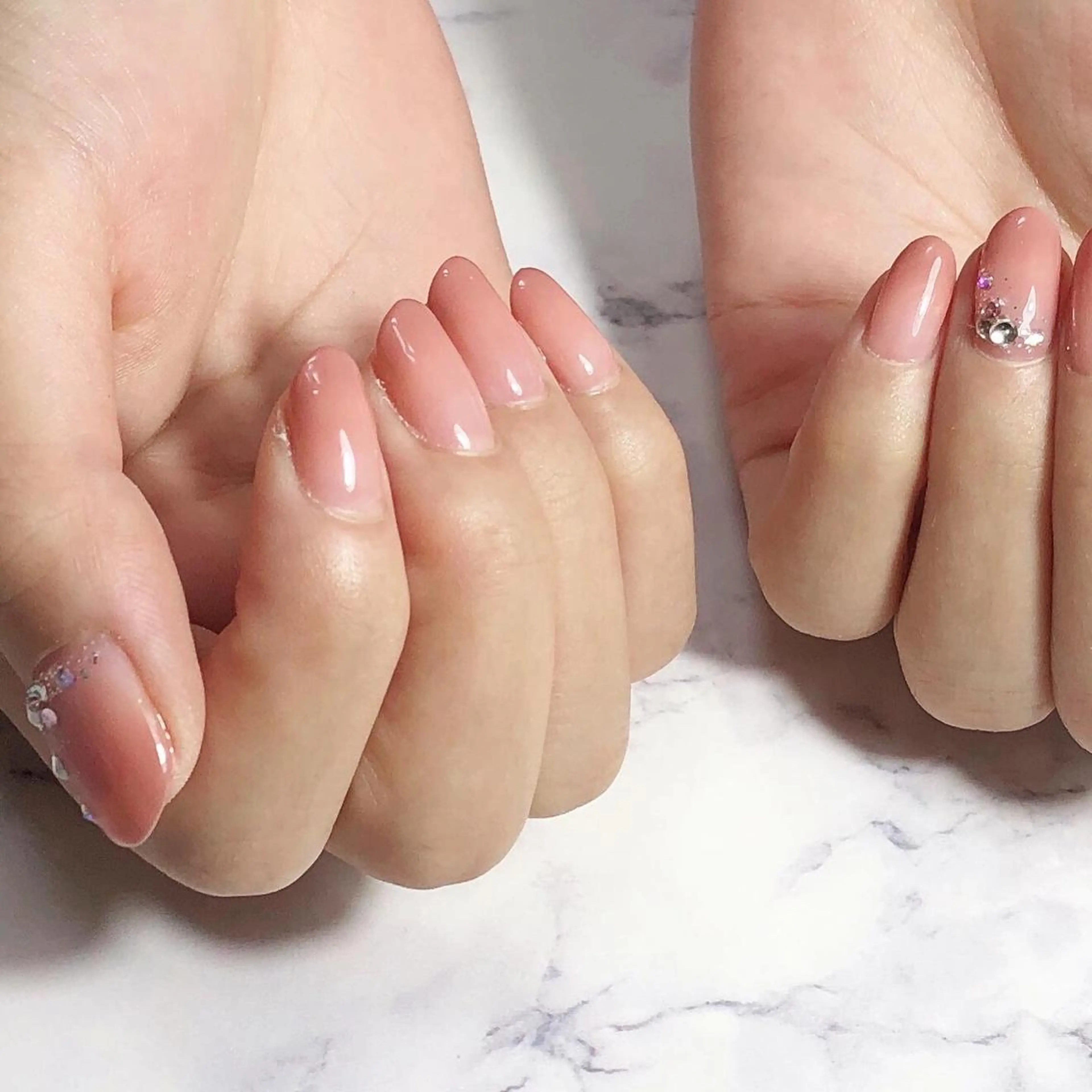 ネイル アートネイル チークネイル ジェルネイル グラデーション ワンカラーネイル 辻野 和枝のネイルデザイン