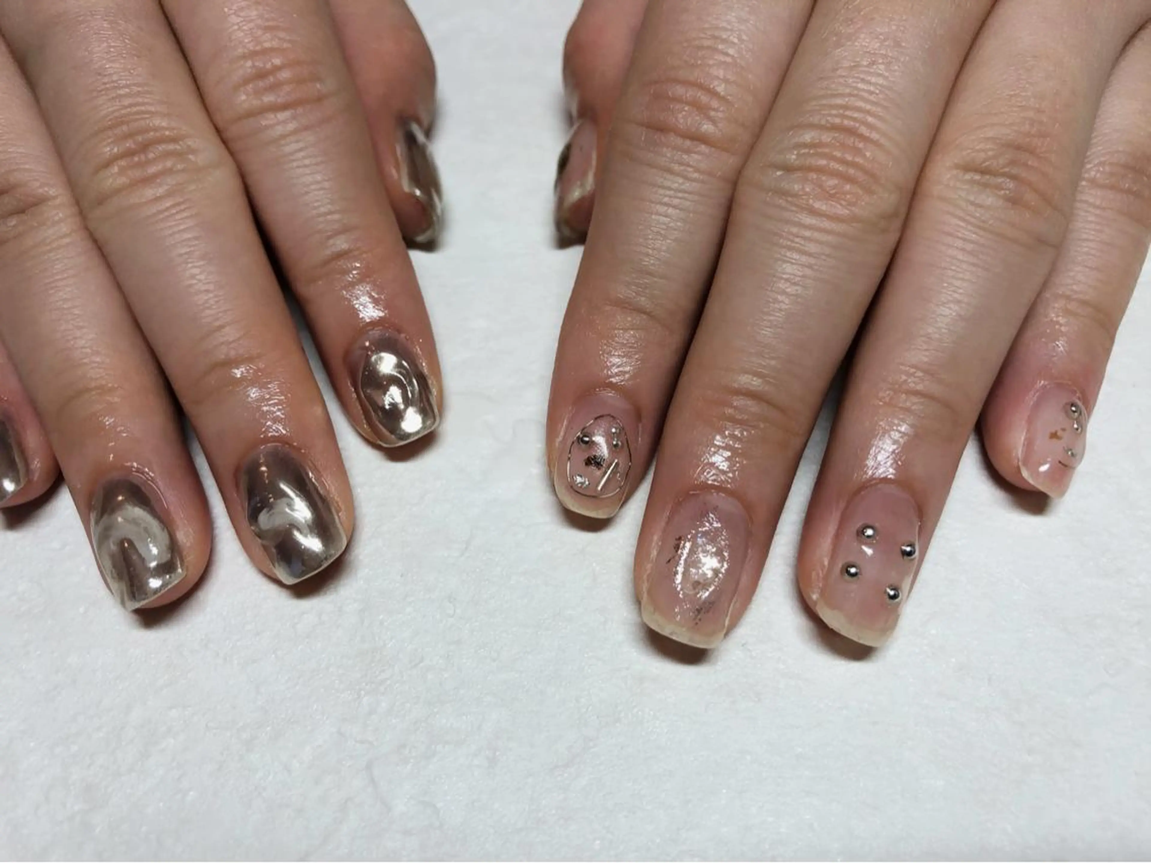 ネイル ミラーネイル シルバー clocln  / Suzukaのネイルデザイン
