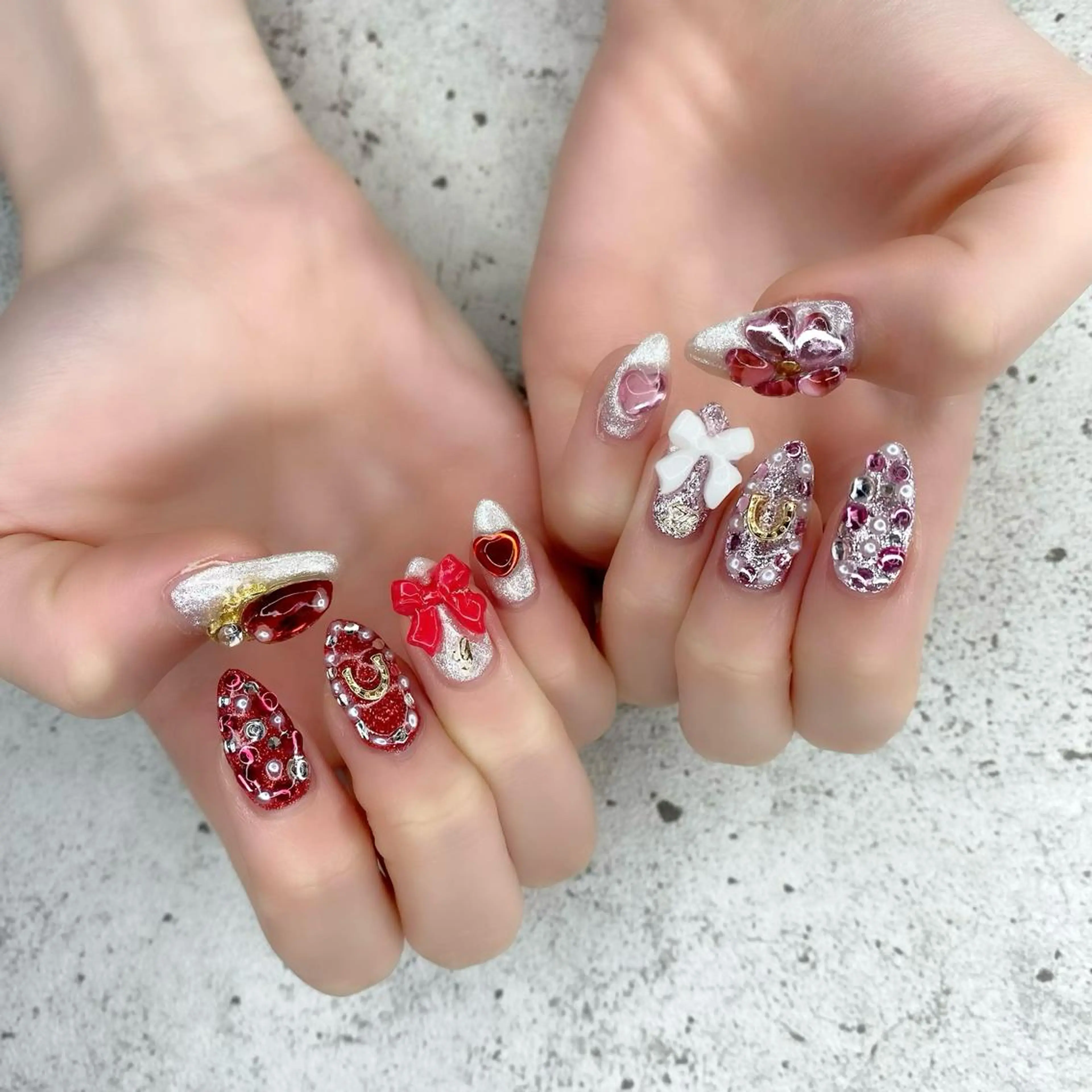 ロング カラー パーマ ヘアアレンジ メンズ キッズ ネイル マツエク・マツパ アイブロウ ピンクカラー レッドカラー カラーマツエク ハート キラキラネイル ハンドネイル Salon Ｋのネイルデザイン