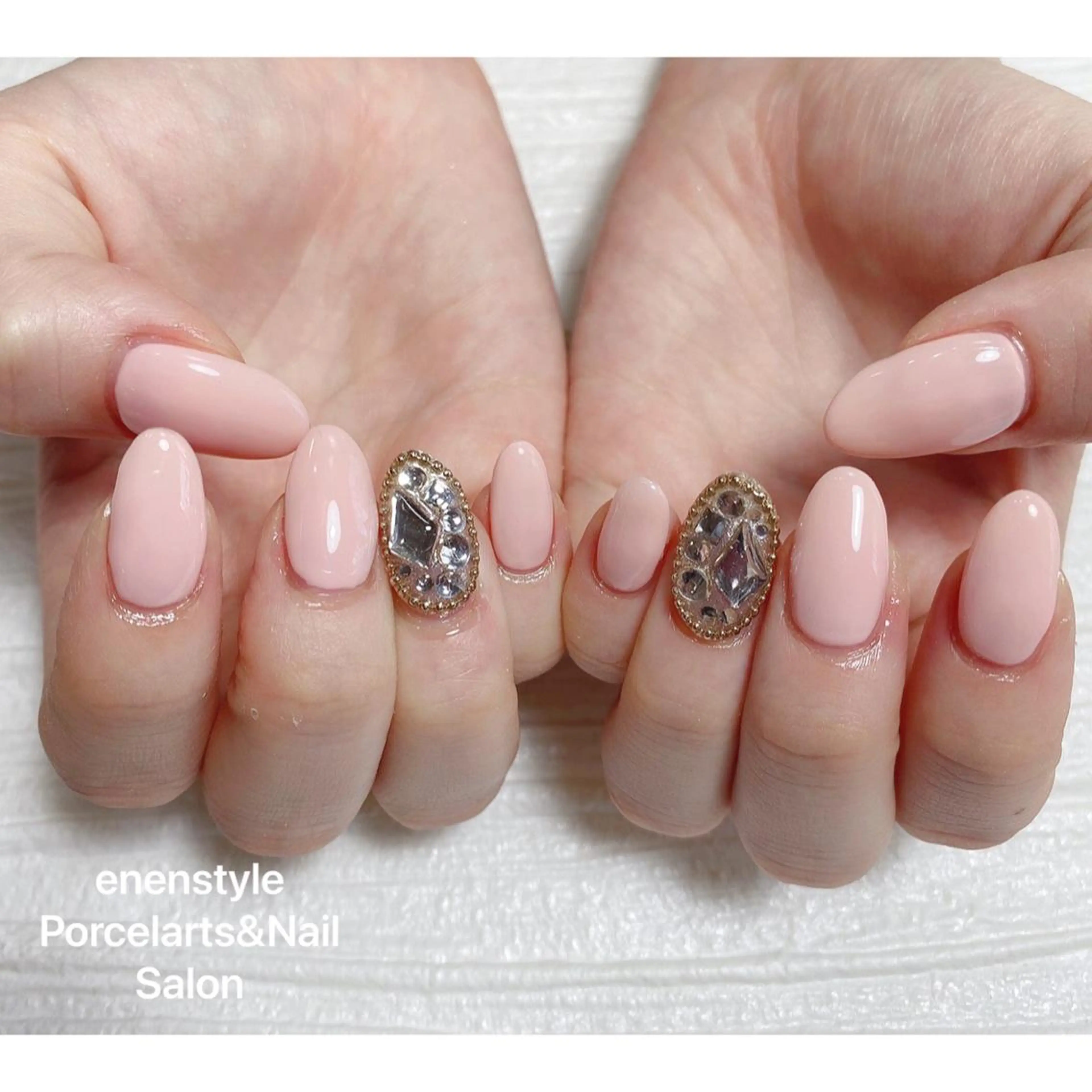 ミディアム ネイル ハンドネイル 👑enen style👑のネイルデザイン